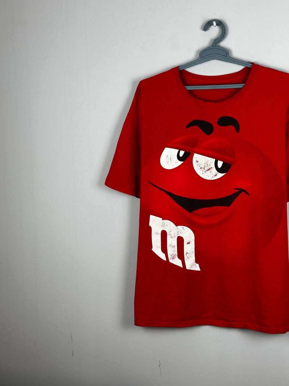 Vintage Vintage M&M's Big Face Print Red Tee Shirt Size US XL / EU 56 / 4 - 2 Thumbnail