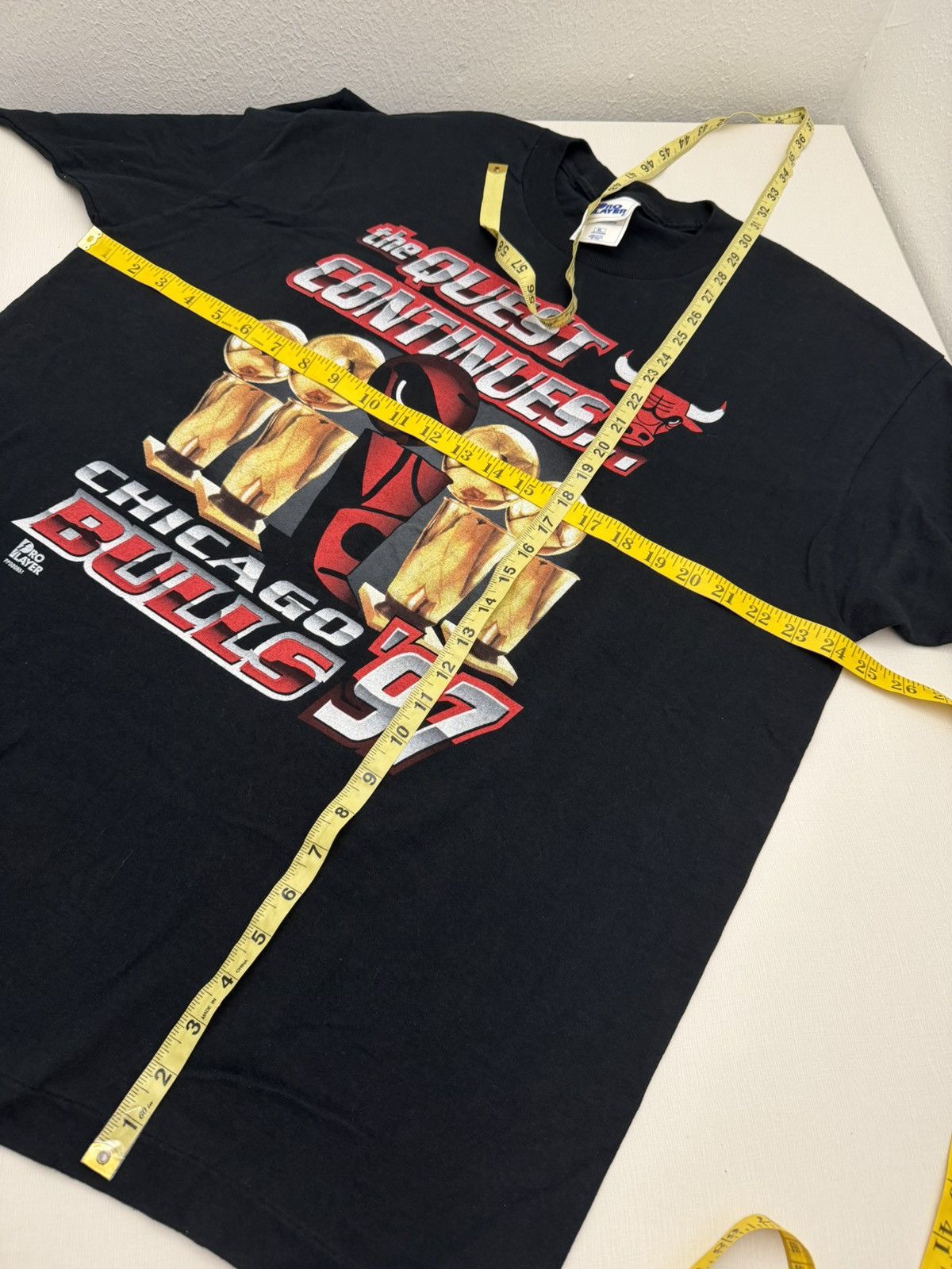 Other Vintage 90s CHICAGO BULLS 1997 NBA Finals Tour Pro Player XL Size US XL / EU 56 / 4 - 9 Thumbnail