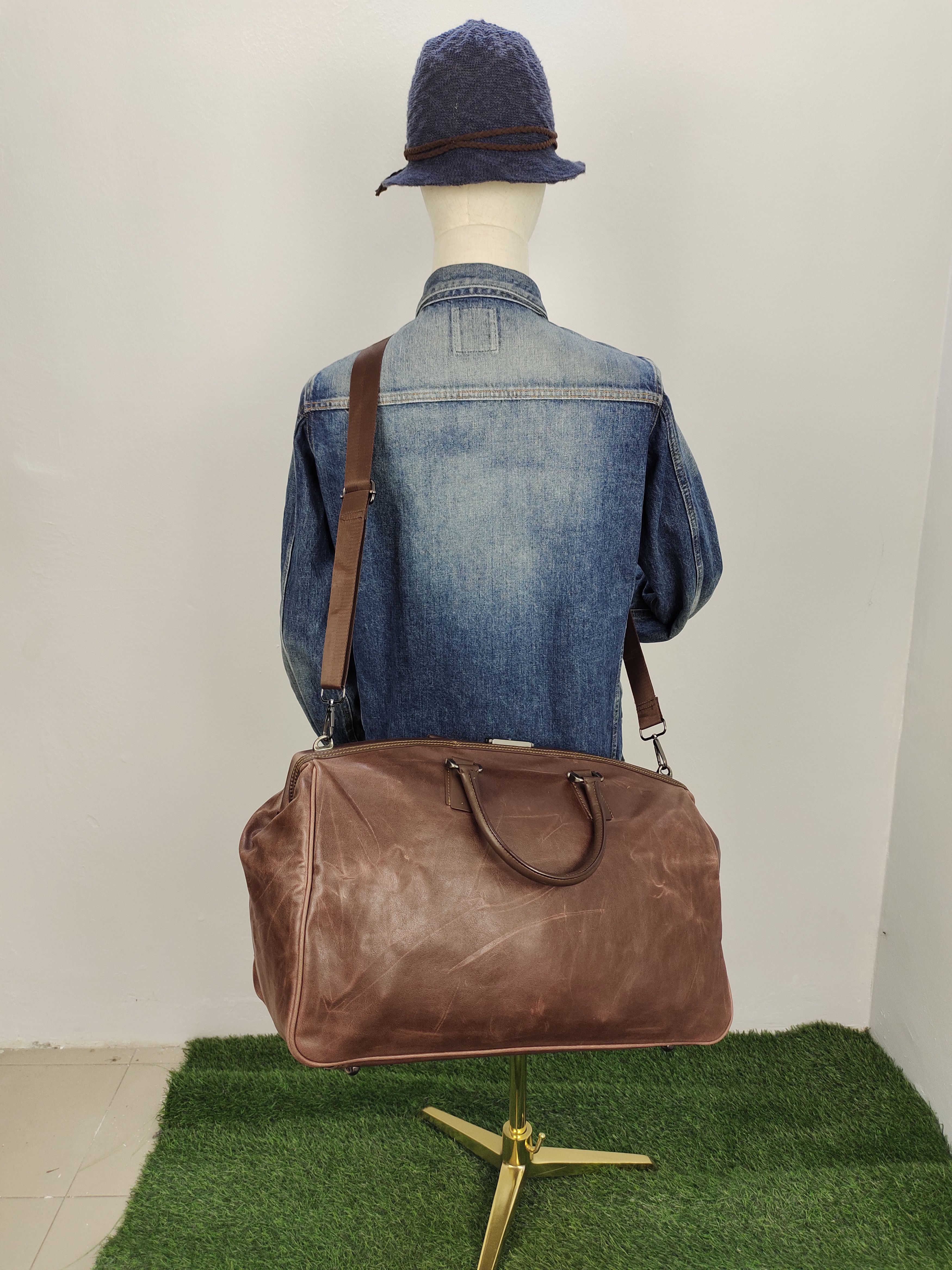 Takeo Kikuchi Vintage Takeo Kikuchi Distress Patina Leather Doctor Bag Size ONE SIZE - 2 Thumbnail