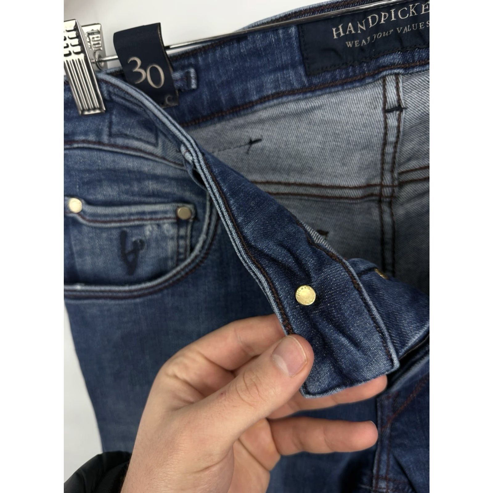 Vintage Handpicked Luxury Jeans Made in Italy Slim Fit Size 30 Jeans Mens Slim 30 Blue 32.68 Inseam Size US 30 / EU 46 - 7 Thumbnail
