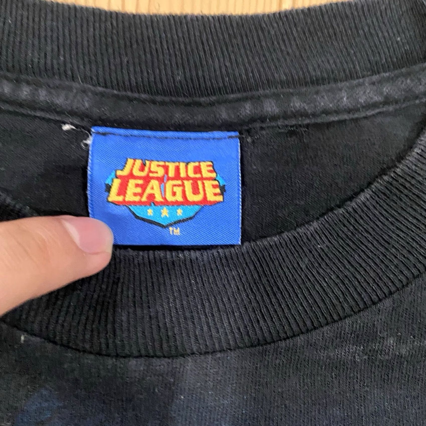 DC Comics VINTAGE DC Justice League Shirt Small Batman Superman Justice League Shirt Men S Black Cotton Graphic Print Size US S / EU 44-46 / 1 - 2 Thumbnail