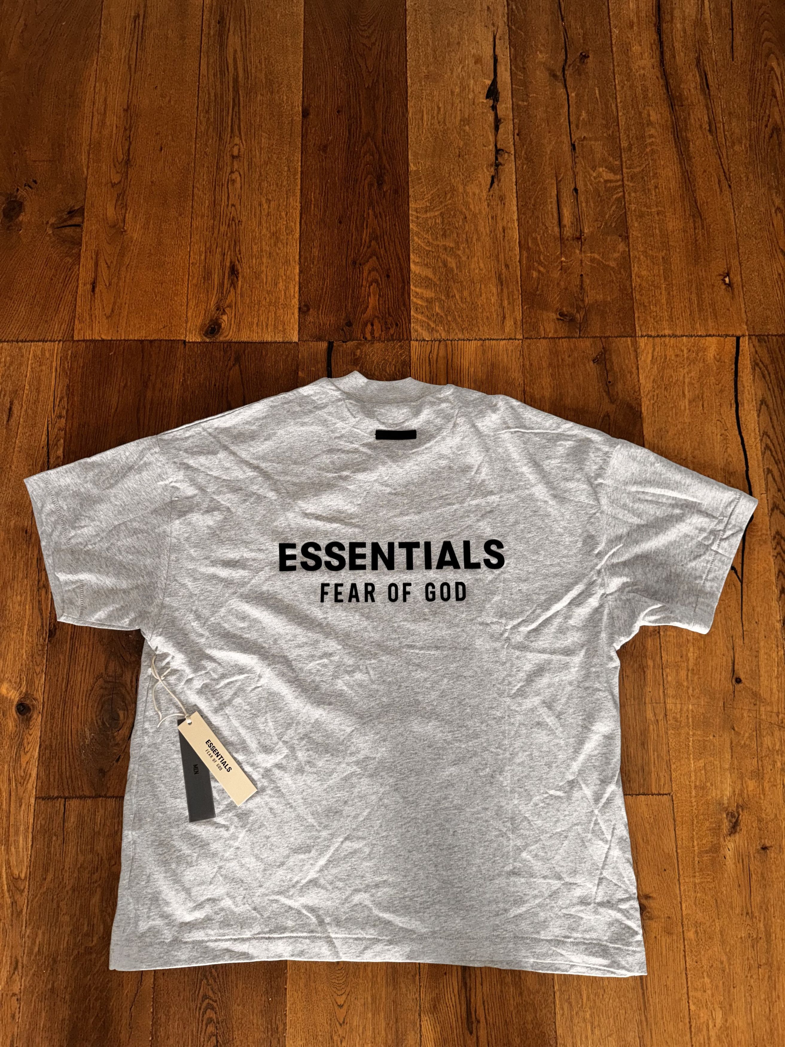 Essentials Essentials oversized T-shirt in Light Heather Size US M / EU 48-50 / 2 - 4 Thumbnail