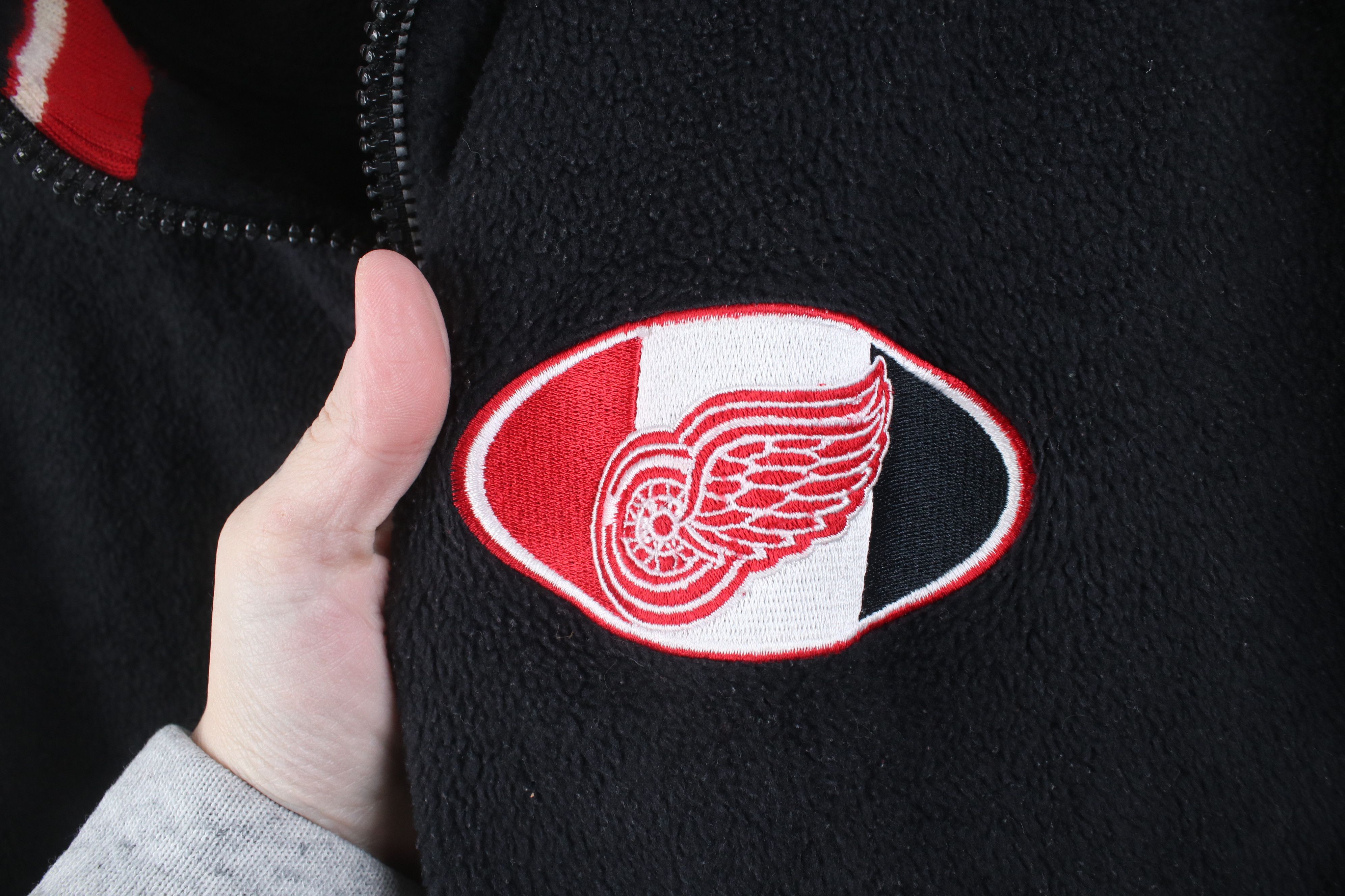 Starter Vintage 90s Starter Red Wings Hockey 1/4 Zip Fleece Sweater Size US XXL / EU 58 / 5 - 4 Thumbnail