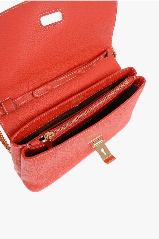 og1mm0524 Size: OS / Textured Leather Shoulder Bag in Red