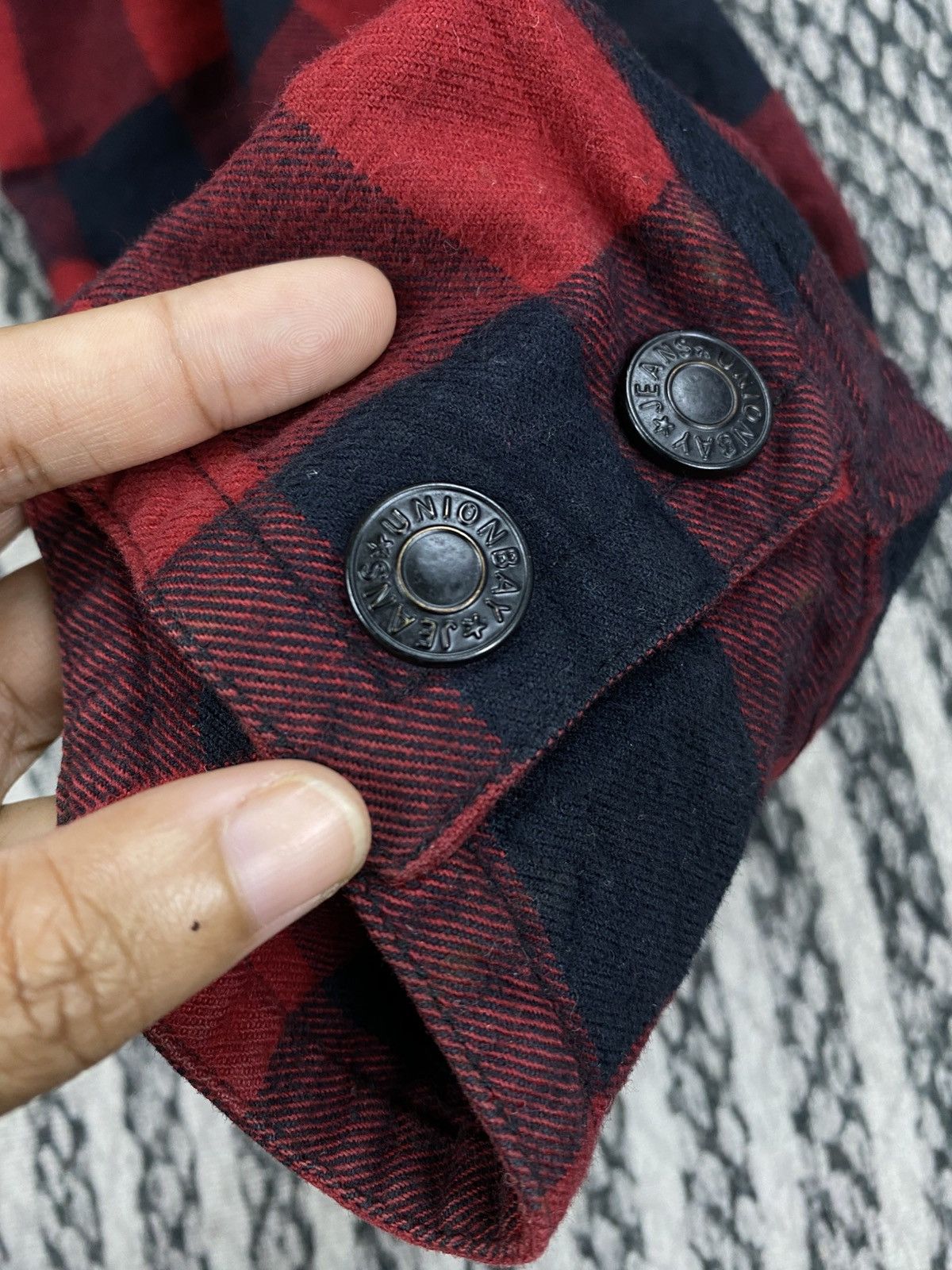 UNIONBAY Vintage UNIONBAY Red & Black Checked Zip-Up Hooded Jacket Size US M / EU 48-50 / 2 - 9 Thumbnail