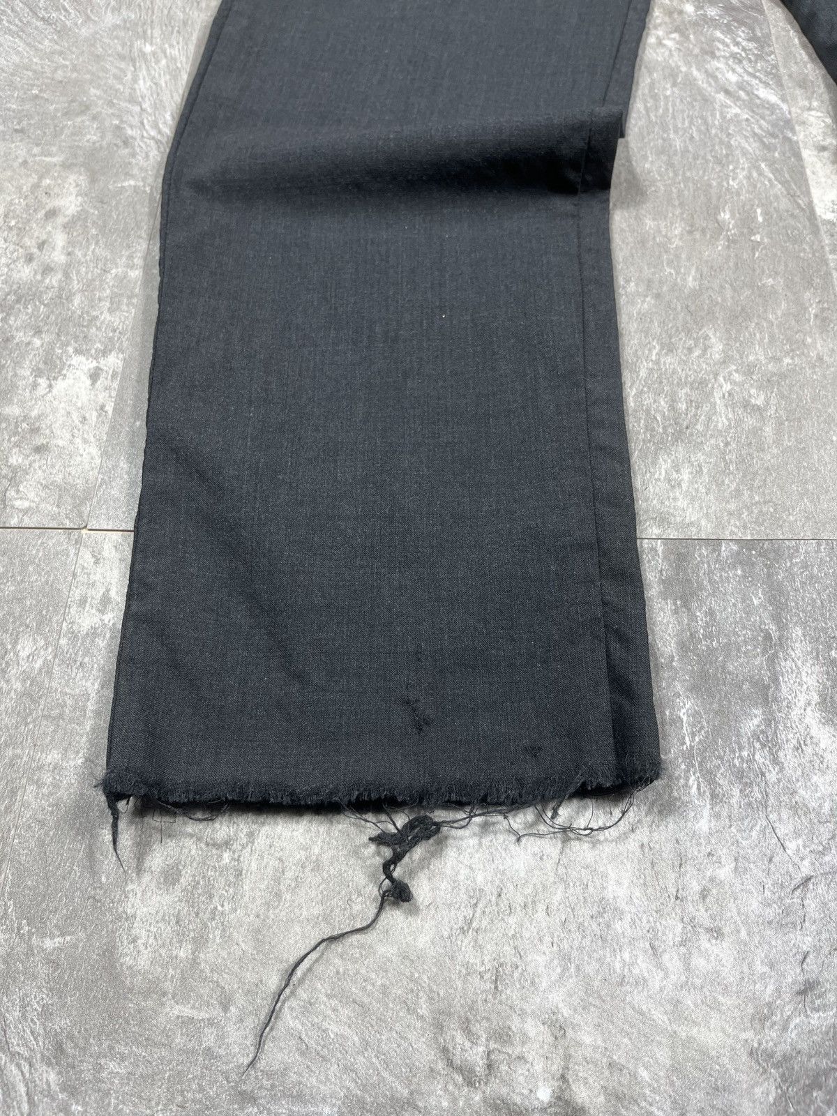 Louis Vuitton Louis Vuitton Uniform Classic Virgin Wool Pants Trousers Size US 36 / EU 52 - 5 Thumbnail