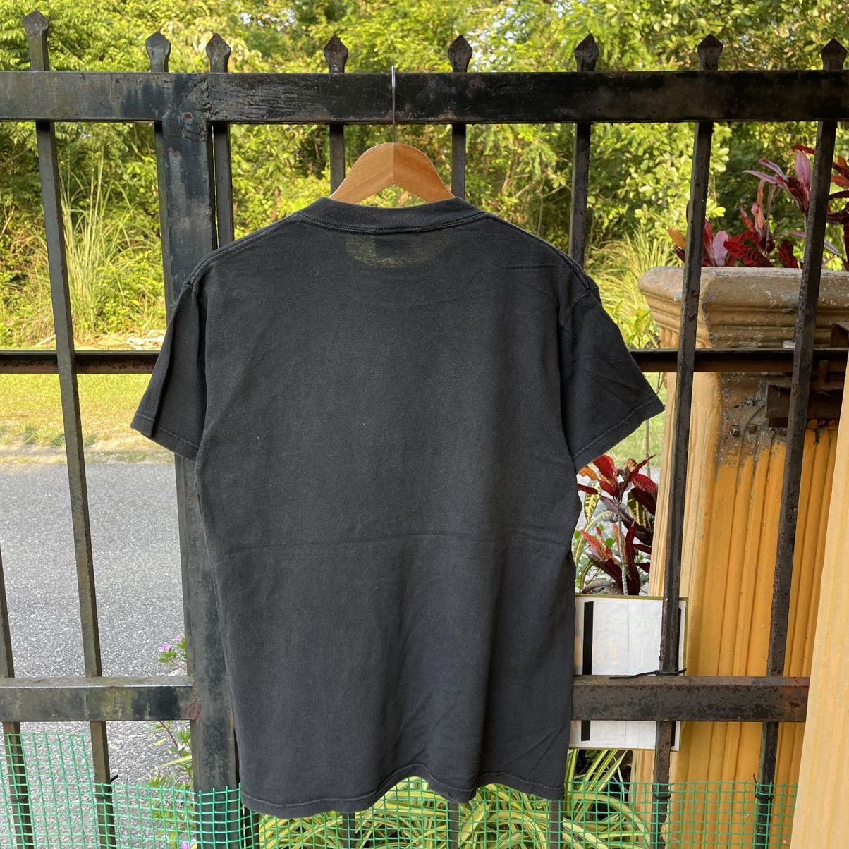Welcome Skateboards 🔥Vintage 90s Whistler Black Comb Skateboard Tee Size US M / EU 48-50 / 2 - 2 Thumbnail