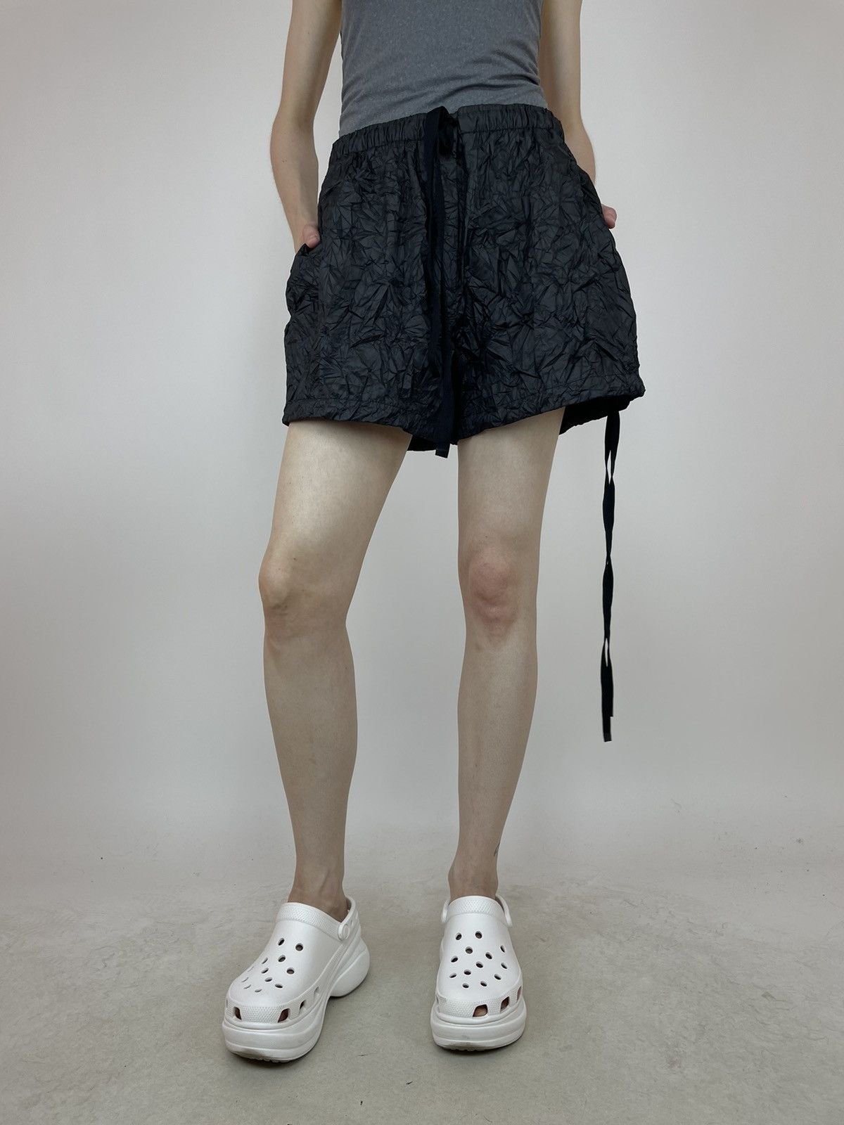 Other H&M STUDIO SHORTS WOMENS SIZE Small Size 26" / US 2 / IT 38 - 2 Thumbnail