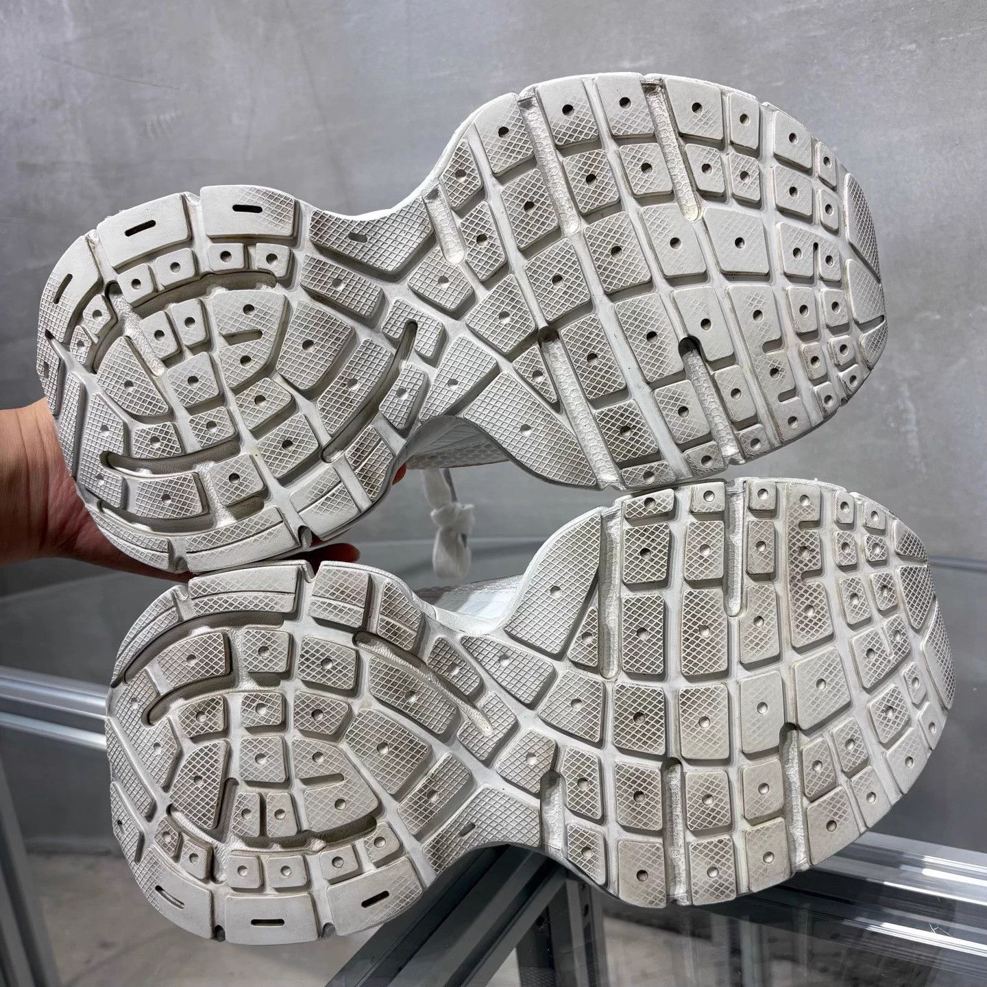 Balenciaga Balenciaga 3XL White Dad Shoe 38 YH26037 Size US 8 / IT 38 - 7 Thumbnail