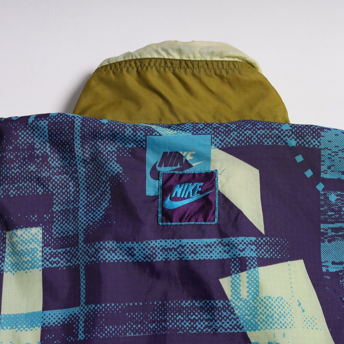 Nike Vintage Nike Maximal Power Multicolour Windbreaker Jacket Size US M / EU 48-50 / 2 - 15 Thumbnail