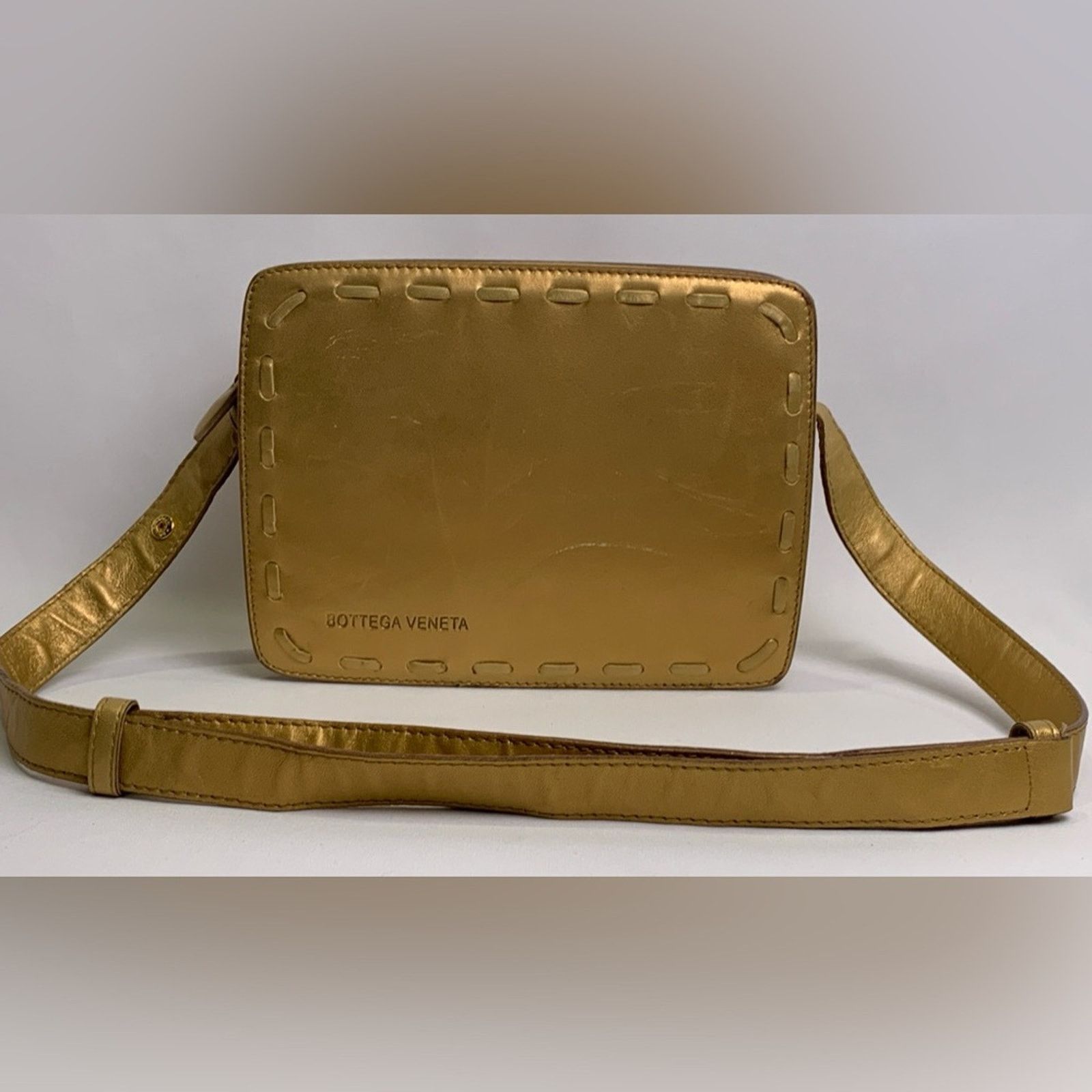 Bottega Veneta Rare Unique Bottega Veneta Gold Crossbody Bag Size ONE SIZE - 2 Thumbnail