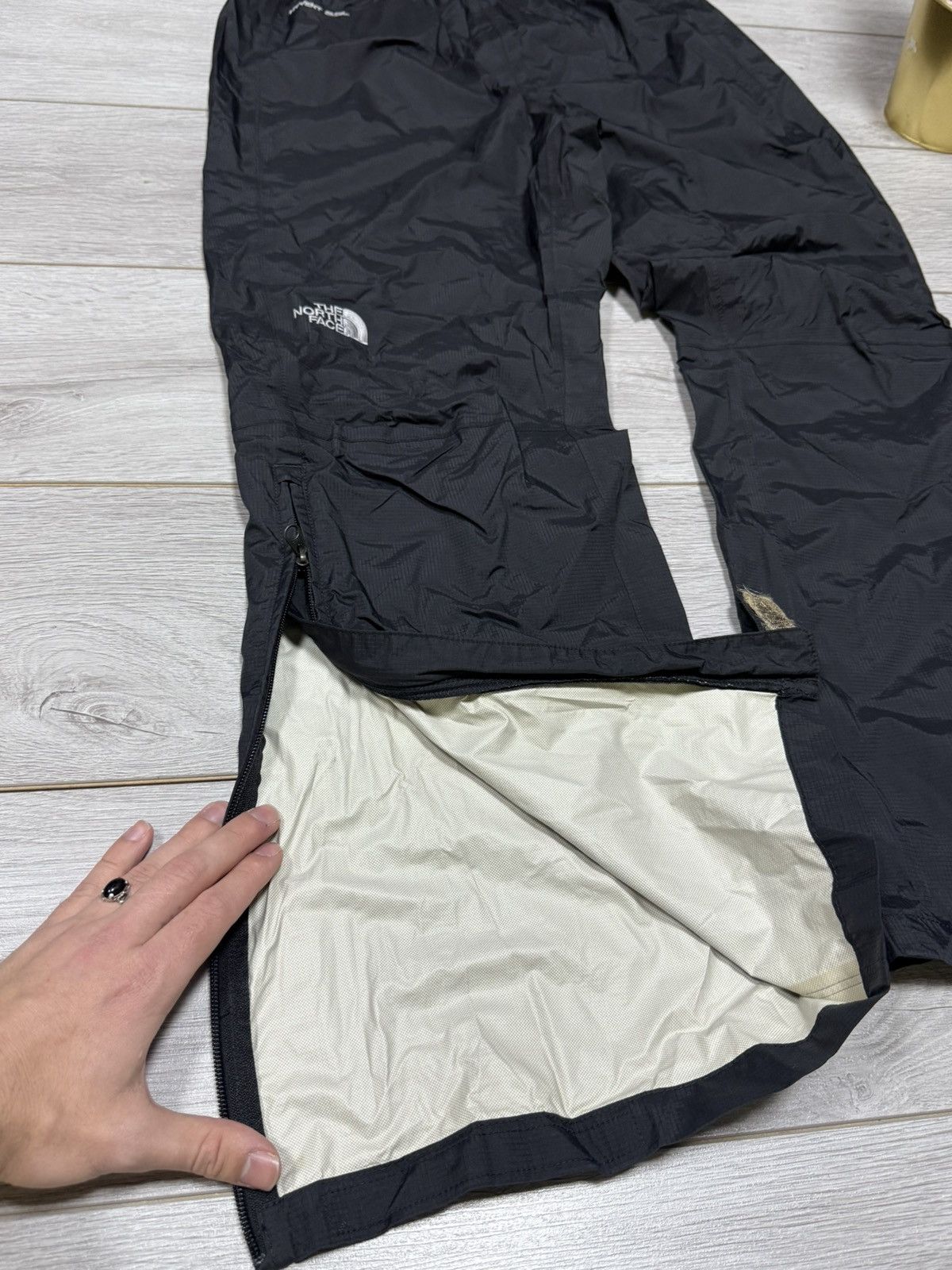 The North Face The North Face hyvent 2.5 L gore tex waterproof Size US 32 / EU 48 - 3 Thumbnail