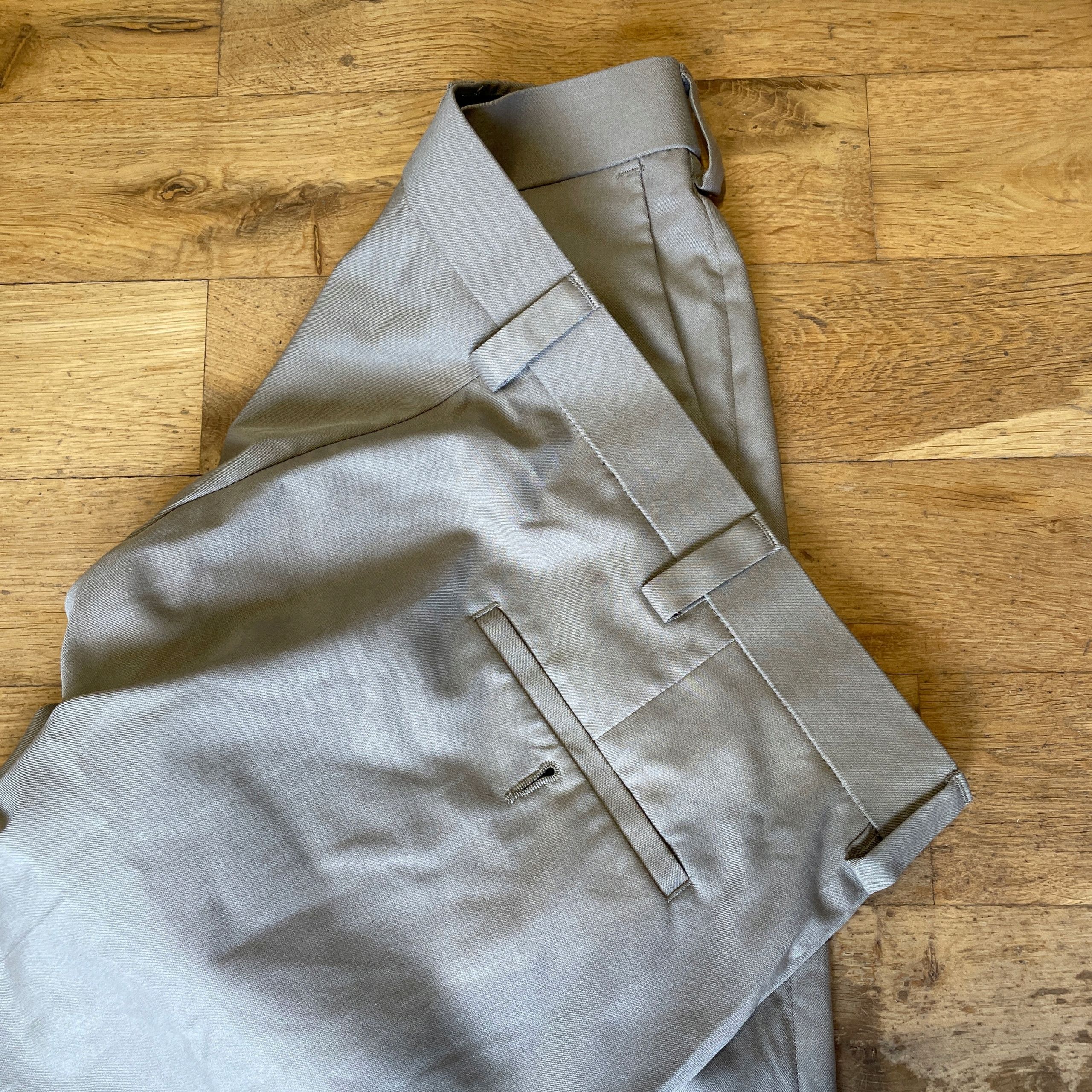 Haggar HAGGAR COOL RIGHT MEN'S CHINOS PANTS FASHIONABLE IN 38 L 29 Size US 38 / EU 54 - 2 Thumbnail