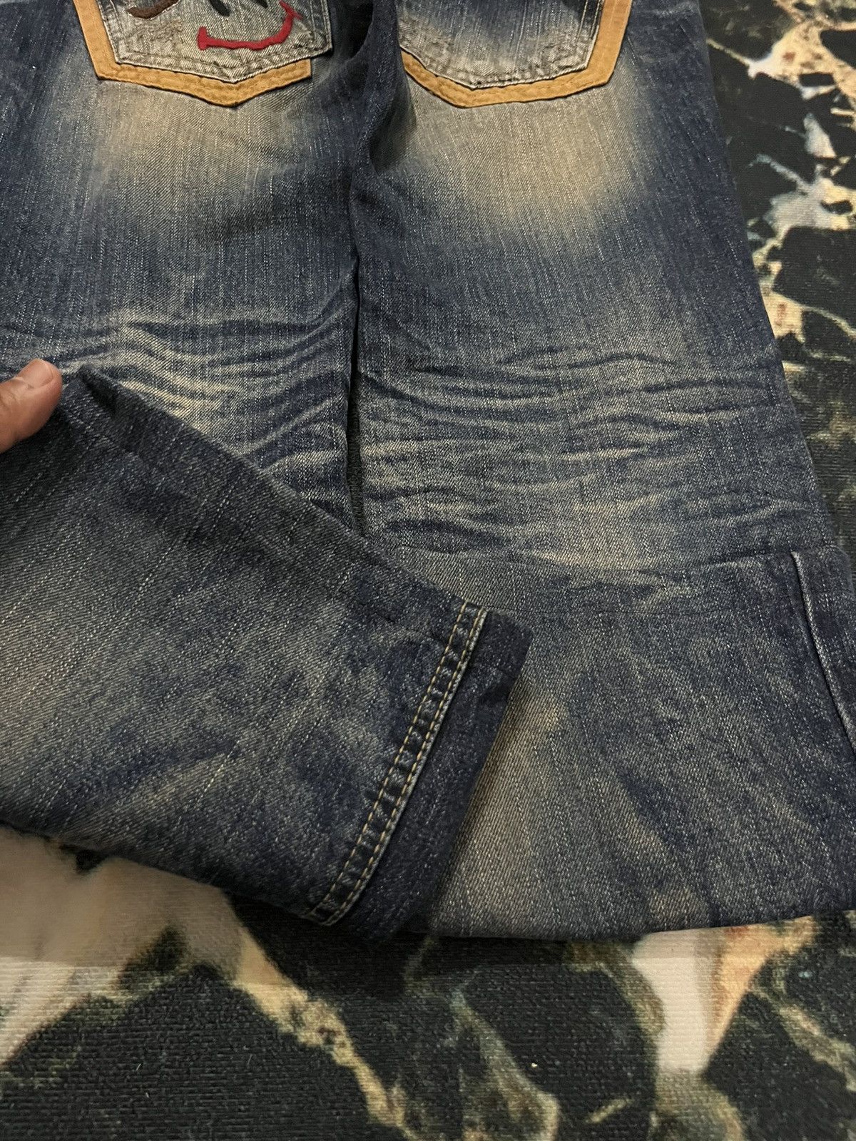 Japanese Brand × Jean × Vintage YOSHITOMO NARA LOLITA JEANS 32 X 35.5 Size 32" / US 10 / IT 46 - 16 Thumbnail