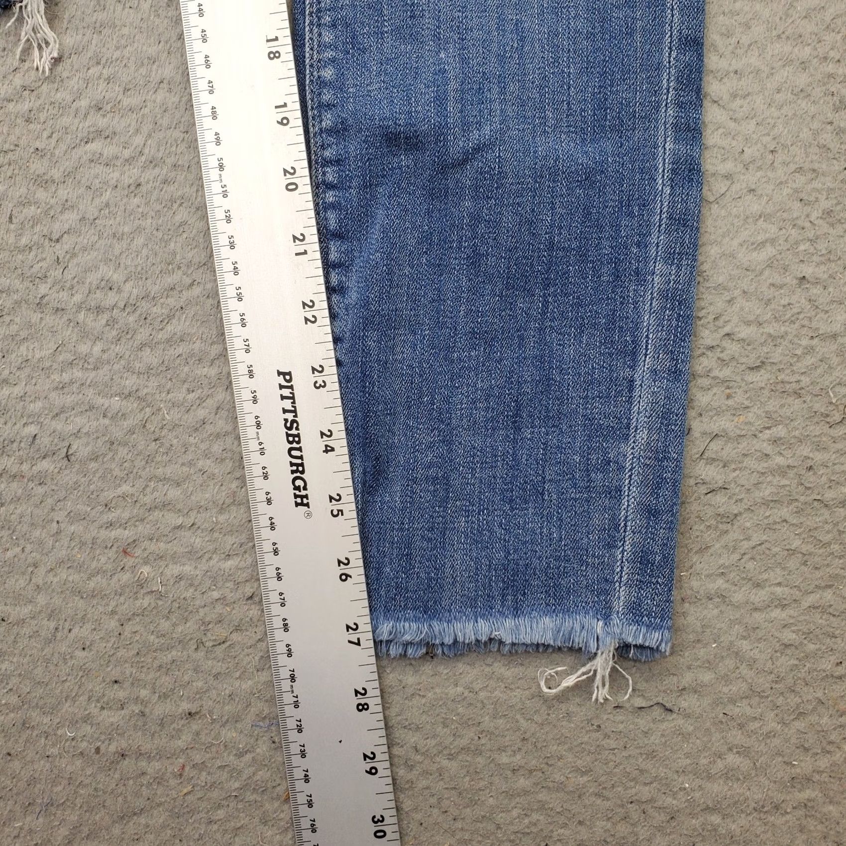 Lucky Brand Lucky Brand Lolita Skinny Jeans Womens Size 6 Denim Blue Distressed Frayed Hem 5-Pocket Stretch Distinguished Distressed Hem Size 28" / US 6 / IT 42 - 4 Thumbnail