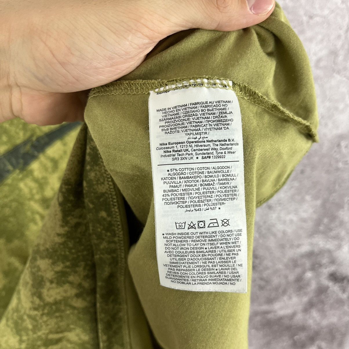 Japanese Brand × Nike Nike T-Shirt Ac/DC Style Back Logo Camo Big Swoosh Size L Size US L / EU 52-54 / 3 - 12 Thumbnail