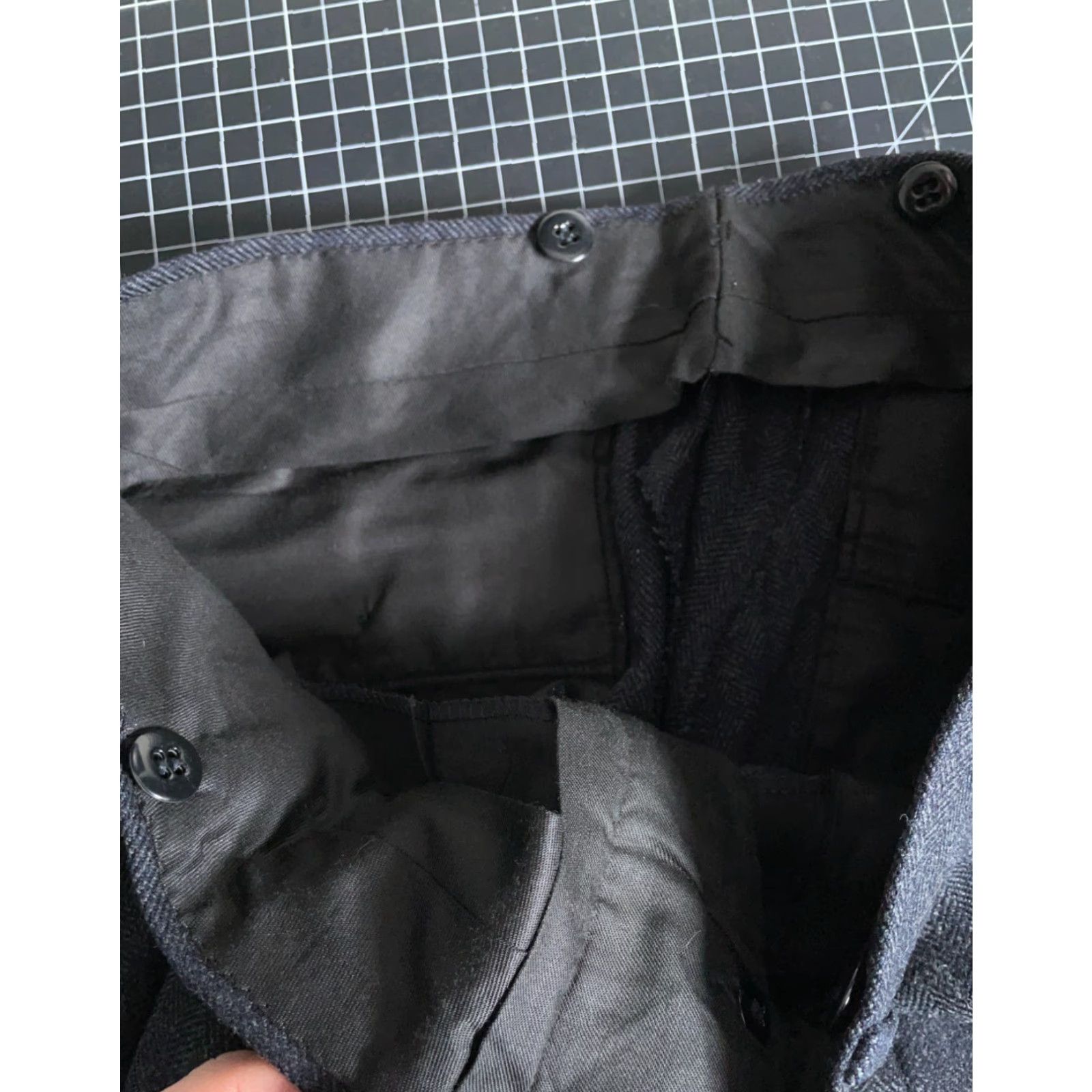 Vintage Wool Herringbone Pleated Trousers Men's 33 x 30 Dark Gray Pants Zip Fly Size US 33 - 3 Thumbnail