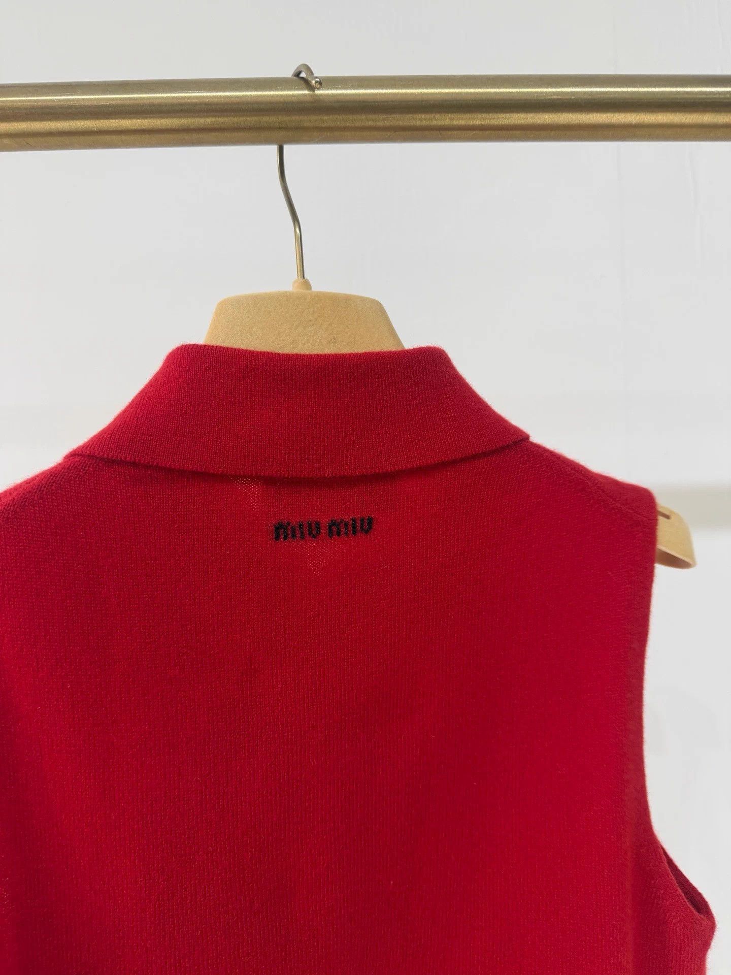 Miu Miu MIUMIU 26SS Red Sleeveless Knit Vest New Size XS / US 0-2 / IT 36-38 - 6 Thumbnail