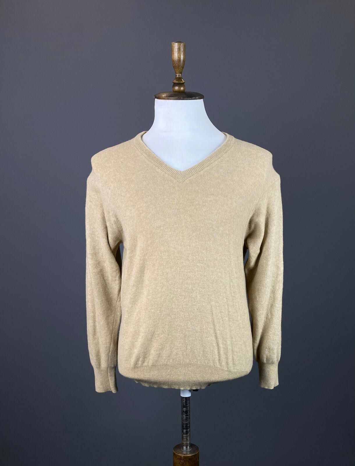 Designer Men Boggi Beige Wool V-Necl Long Sleeve Sweater Size 56 Size US M / EU 48-50 / 2 - 1 Thumbnail