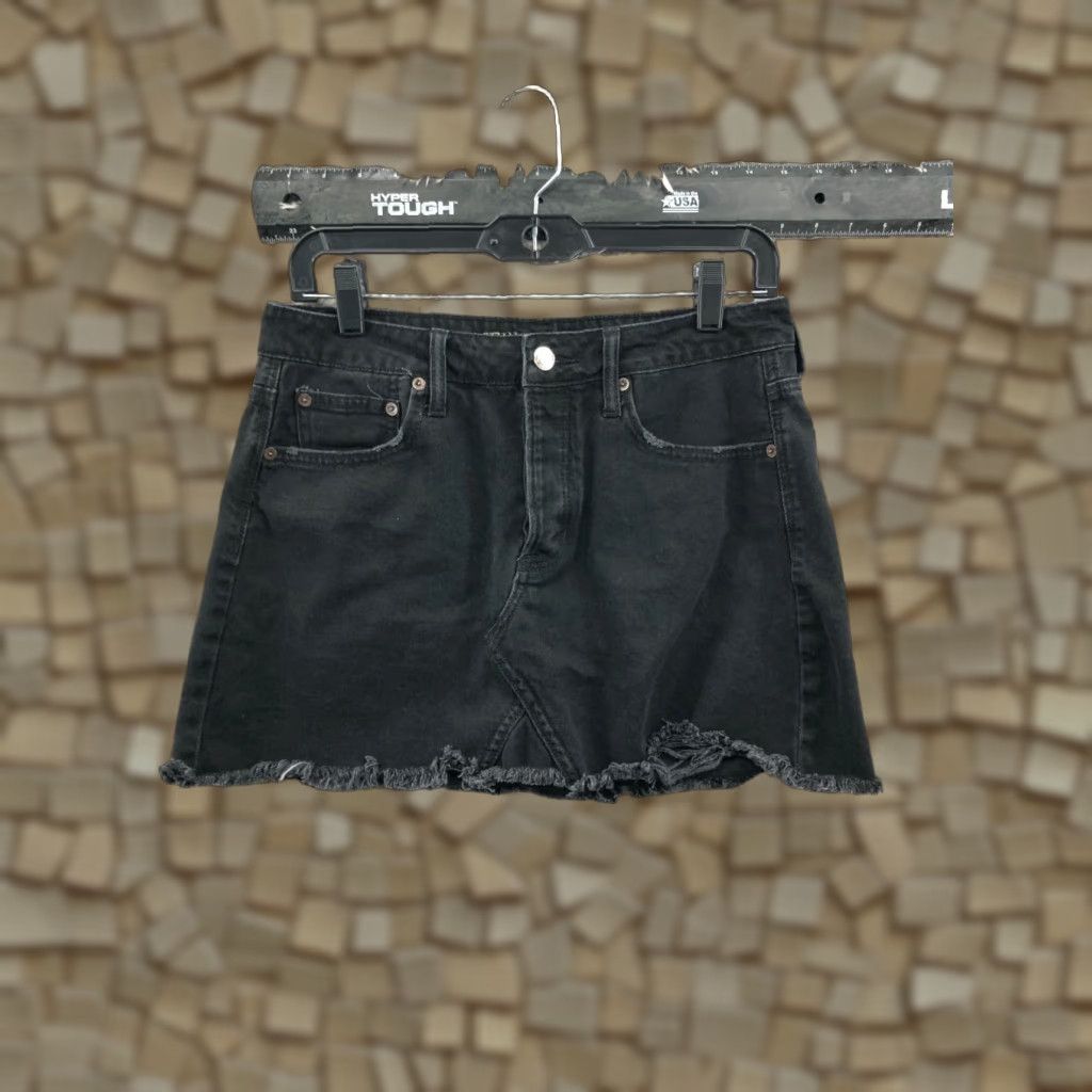 American Eagle Outfitters American Eagle Outfitters A-Line Skirt Short Black Denim Cotton Blend Button Closure 8 Adult Womens Size 30" / US 8 / IT 44 - 1 Thumbnail