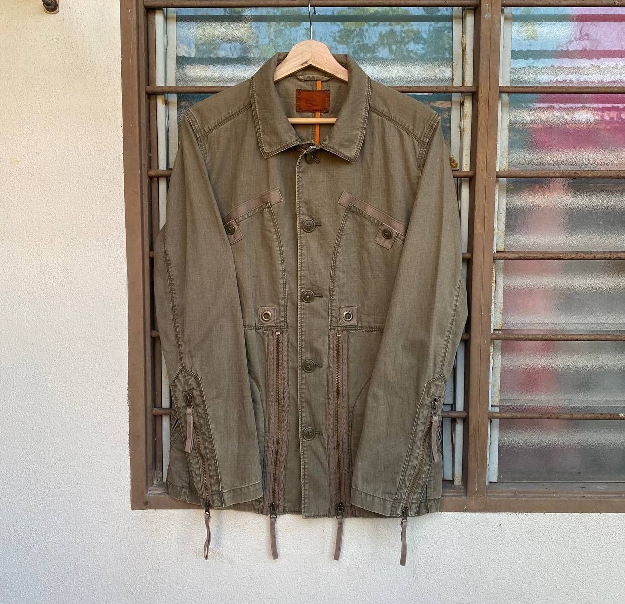 20471120 × 5351 POUR LES HOMMES × Le Grande Bleu (L.G.B.) RARE 291295 HOMME ROCK N ROLL UTILITY SURVIVAL JACKET Size US M / EU 48-50 / 2 - 1 Thumbnail