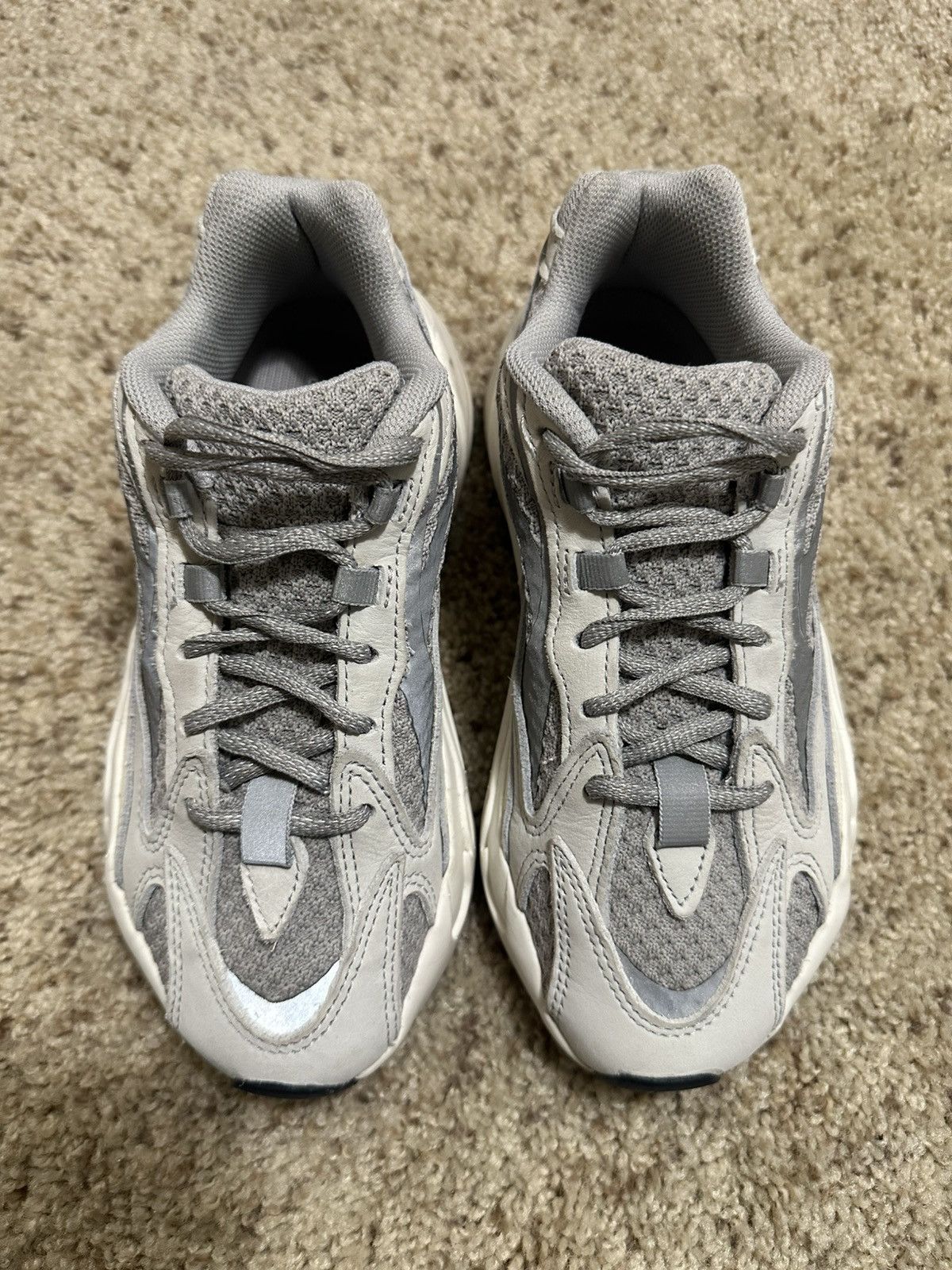 Yeezy YEEZY 700 V2 STATIC MENS 4 GENTLY USED Size US 5.5 / IT 35.5 - 4 Thumbnail