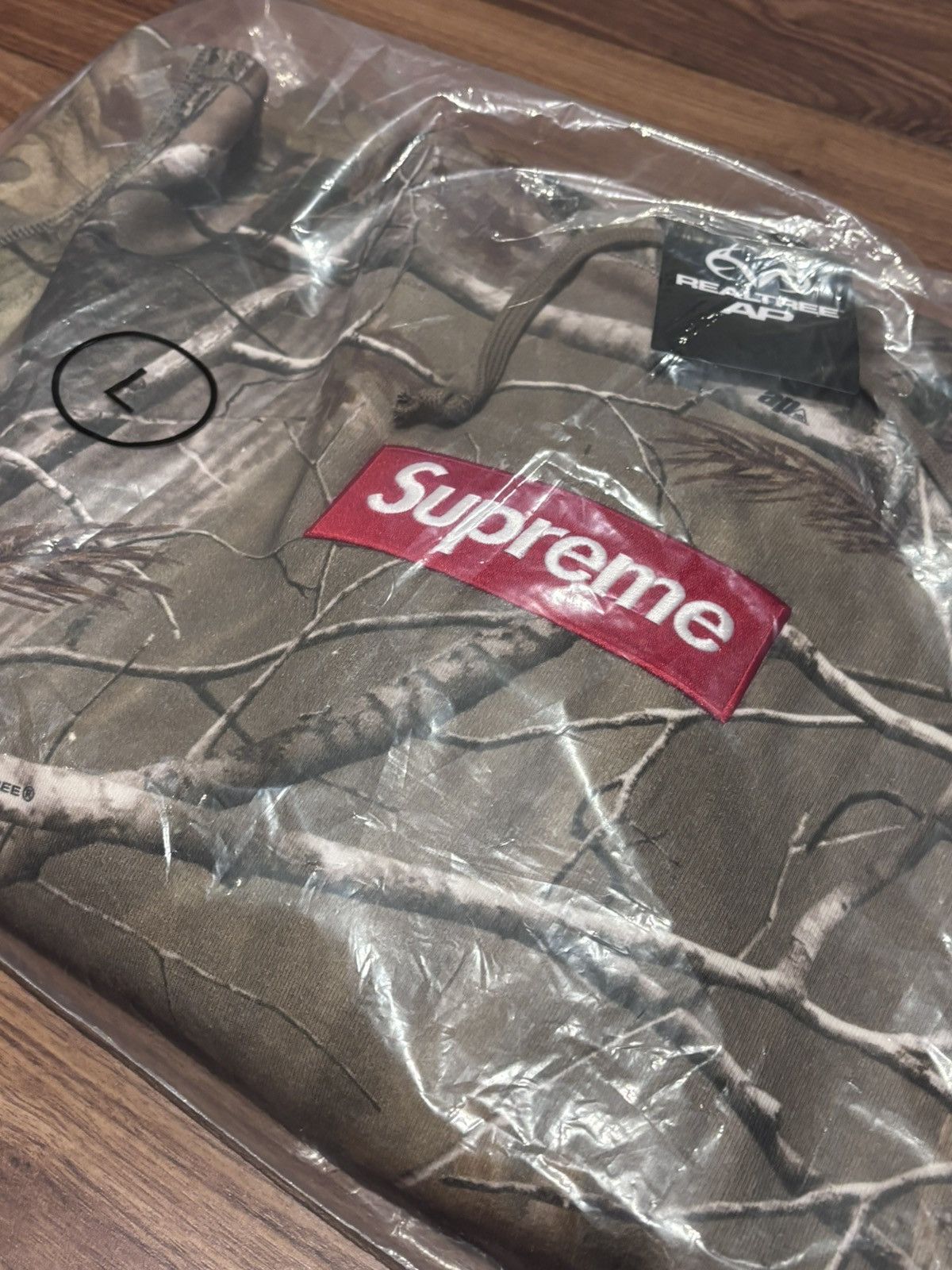 Supreme Supreme Box Logo Hooded Sweatshirt Camo (FW25) Size US L / EU 52-54 / 3 - 3 Thumbnail