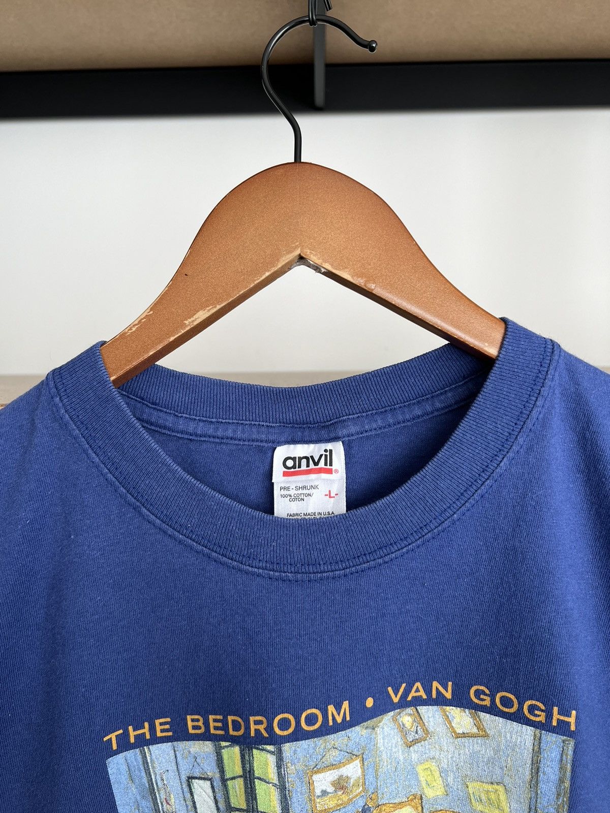 Arts & Science Vintage 2000s Van Gogh The Bedroom Art Blue T-shirt Size US L / EU 52-54 / 3 - 7 Thumbnail