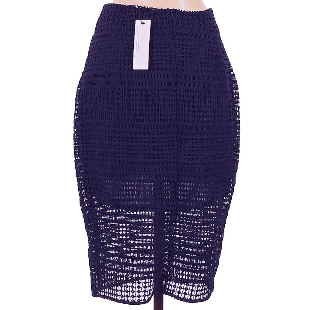 Anthropologie NYT Cupcakes&Cashmere lace midi pencil skirt sz 2 navy blue Size 26" / US 2 / IT 38 - 2 Thumbnail