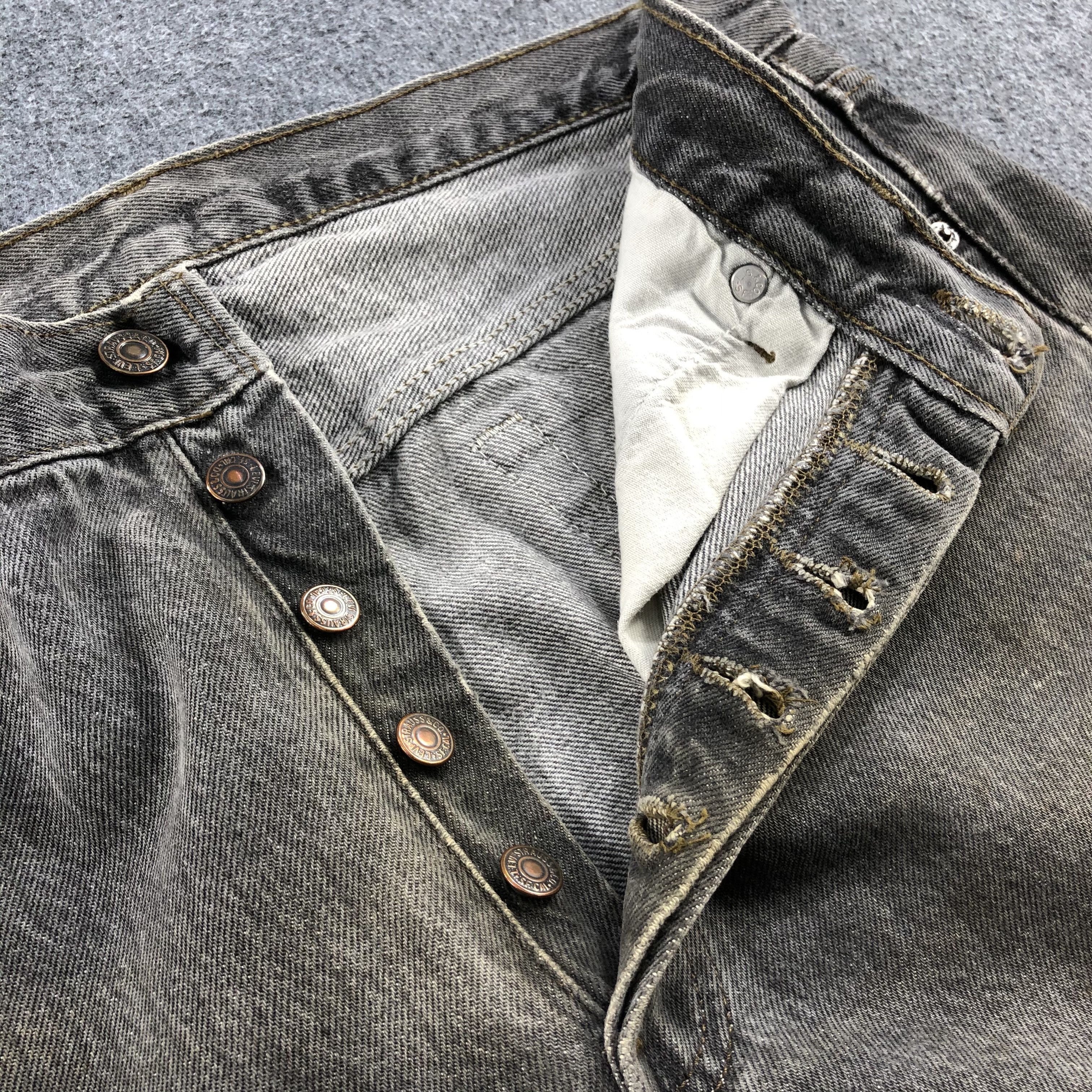 Levi's × Vintage Vintage 90s Sunfaded Levis 501 Jeans-JM903 Size US 33 - 8 Thumbnail