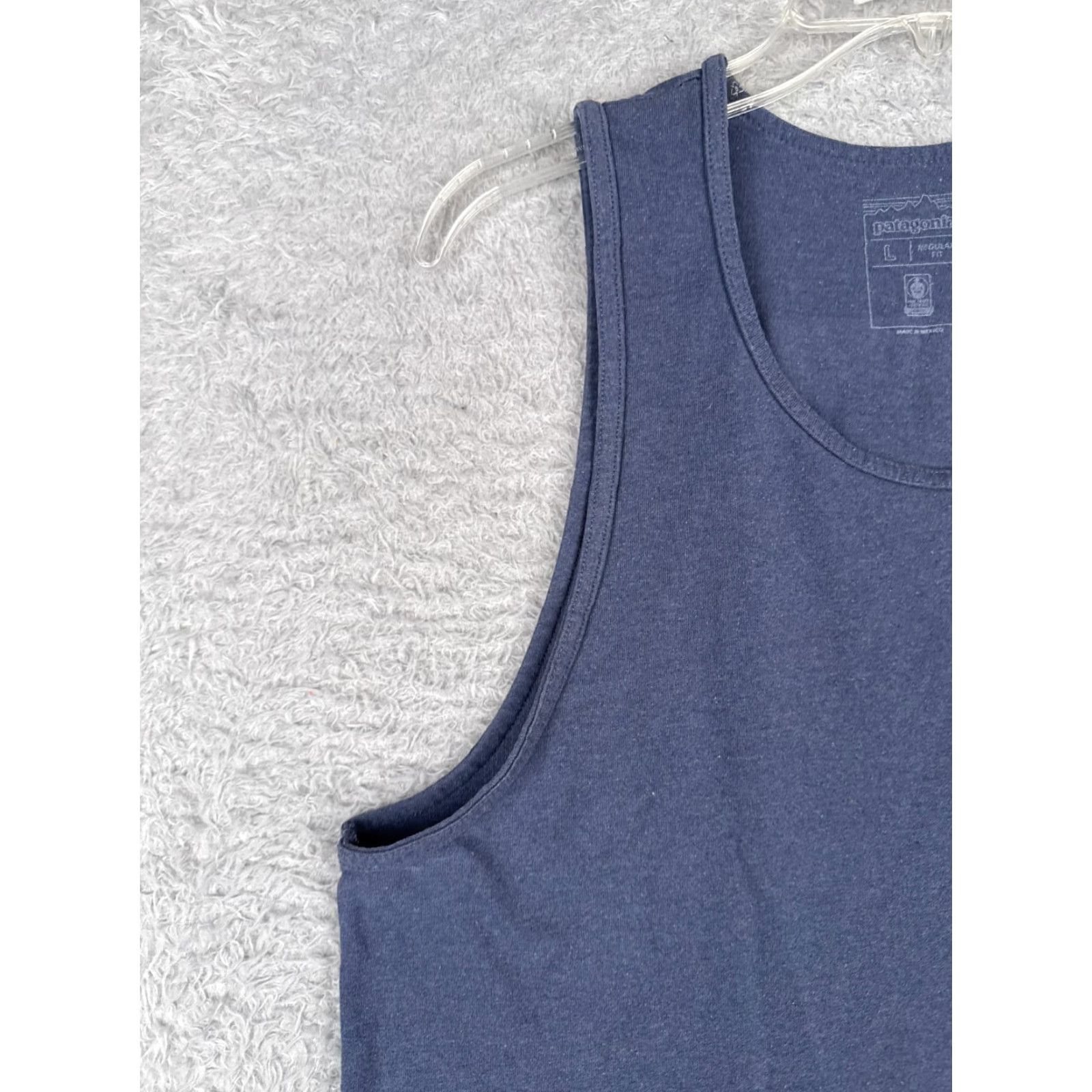 Patagonia Patagonia Shirt Womens Large Blue Tank Sleeveless Cotton Poly Blend Fitz Roy Size L / US 10 / IT 46 - 3 Thumbnail
