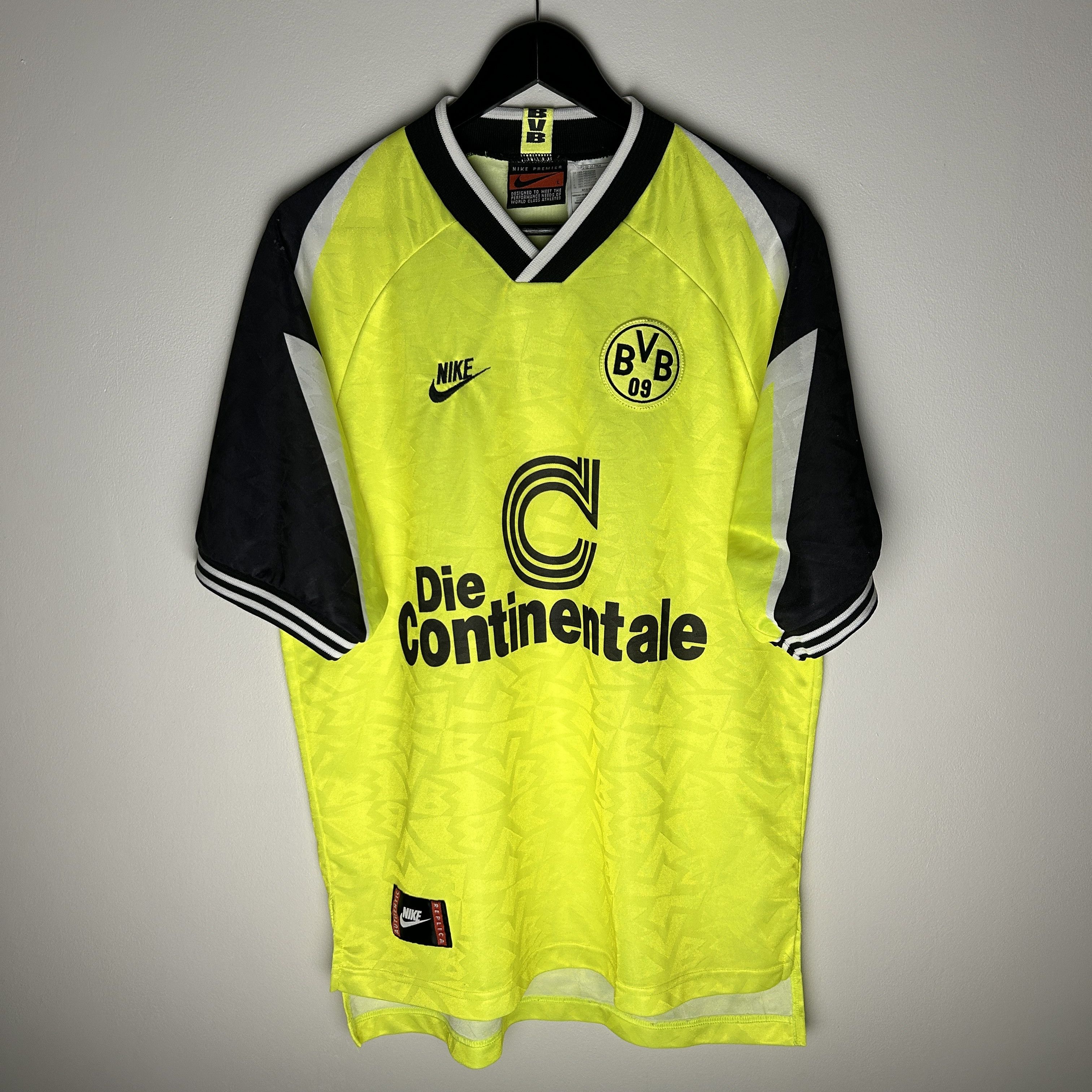 Nike Vintage Borussia Dortmund 96/97 Nike Home Jersey Size US L / EU 52-54 / 3 - 1 Thumbnail