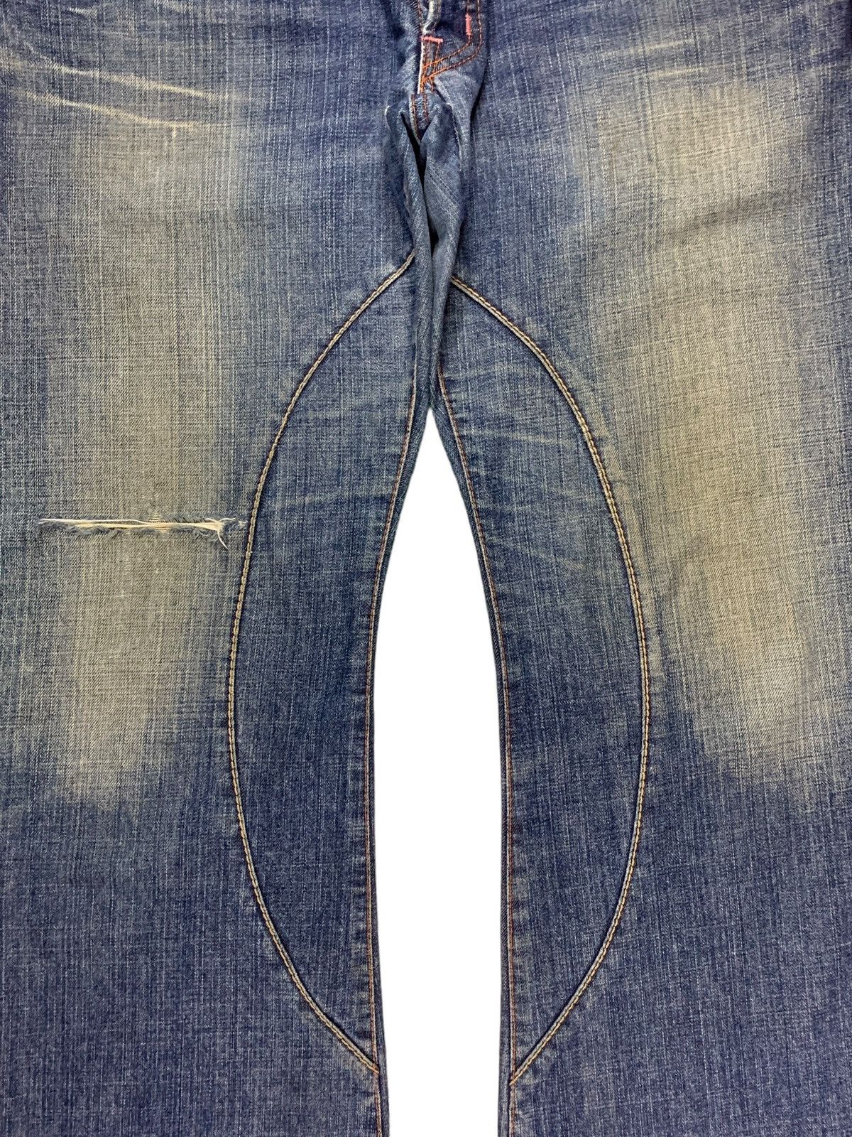 Japanese Brand Vintage Japanese Blue Way Mud Wash Distressed Bootcut Jeans Size US 37 - 5 Thumbnail