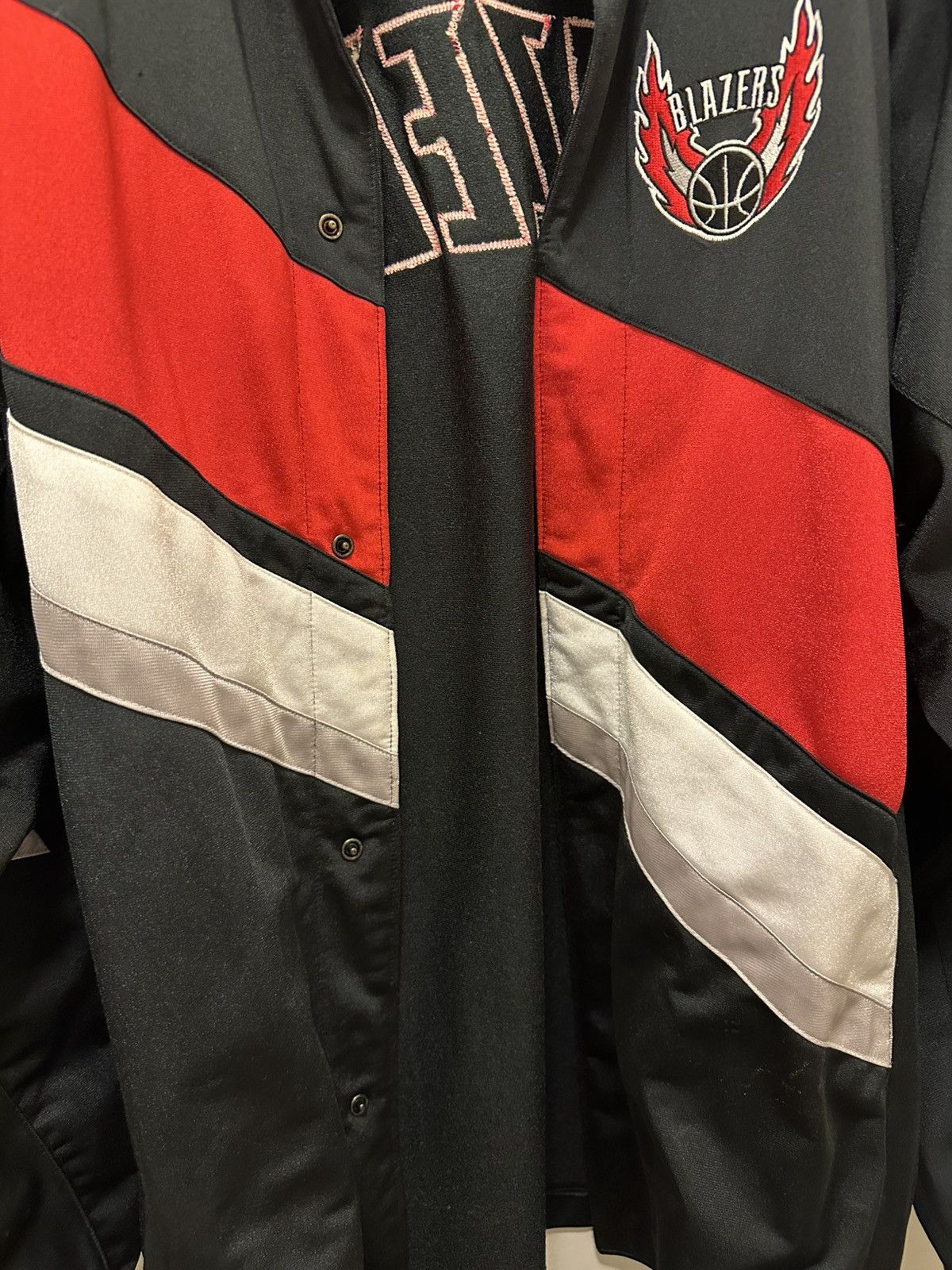 NBA × Nike × Vintage Vintage Nike NBA Trailblazers Authentic WarmUp Jacket Size US M / EU 48-50 / 2 - 4 Thumbnail