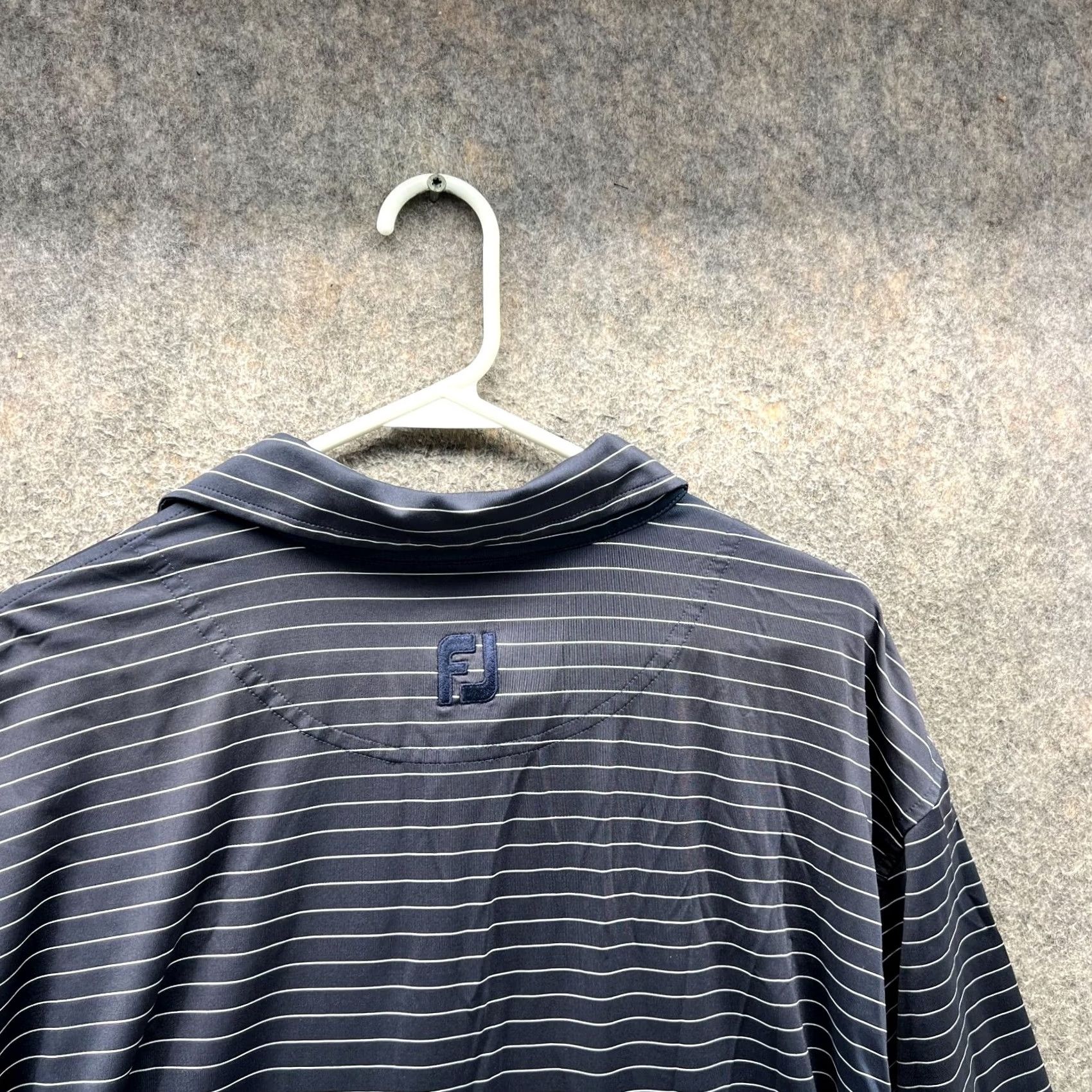 Footjoy FootJoy Polo Shirt Mens Large Blue Striped Knit Golf Club Logo Flags Golfer Shirt Regular Shirt Polo Mens Large Blue Striped Knit Golf Club Logo Flags Size US L / EU 52-54 / 3 - 5 Thumbnail