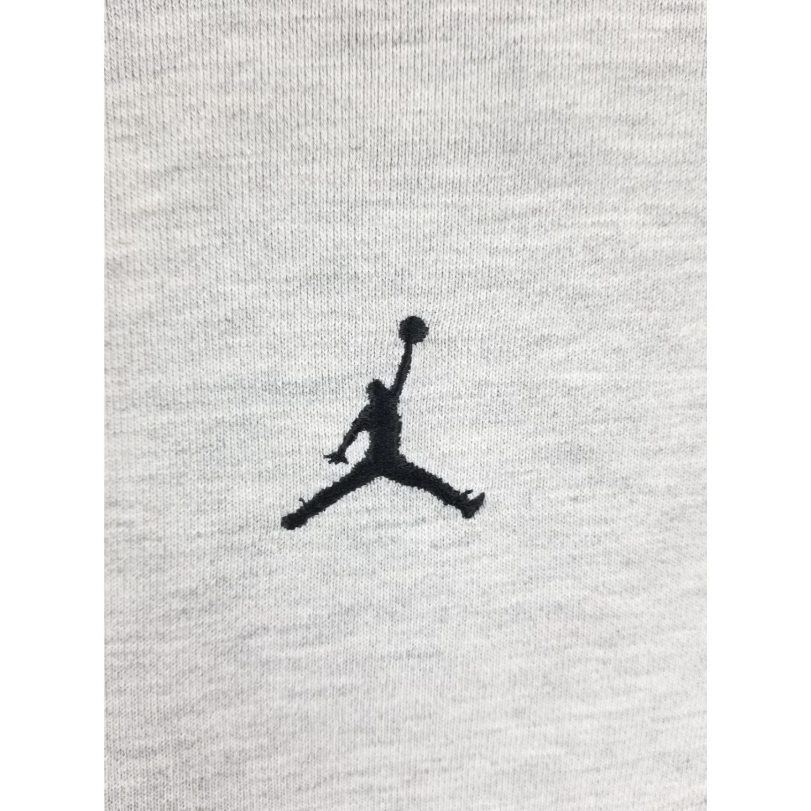 Nike VINTAGE Nike AIR JORDAN Gray Cotton Sweatshirt Sweatshirt LARGE Men's Gray 90s pullover Crew Neck 32-33" Top to Bottom Cross Chest 23" Size US L / EU 52-54 / 3 - 2 Thumbnail