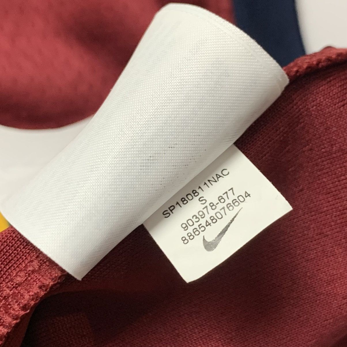 Other Vintage Nike Lebron James 23 Cleveland jersey y2k Size US S / EU 44-46 / 1 - 8 Thumbnail