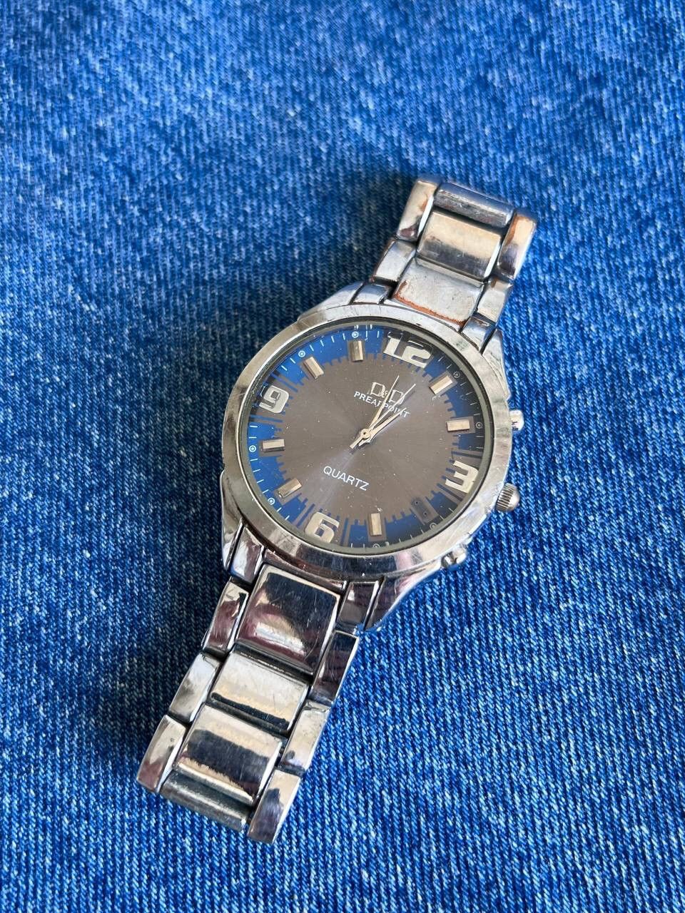 Vintage Futuristic Vintage Japan Watch - Stainless Steel Silver Blue Size ONE SIZE - 1 Thumbnail