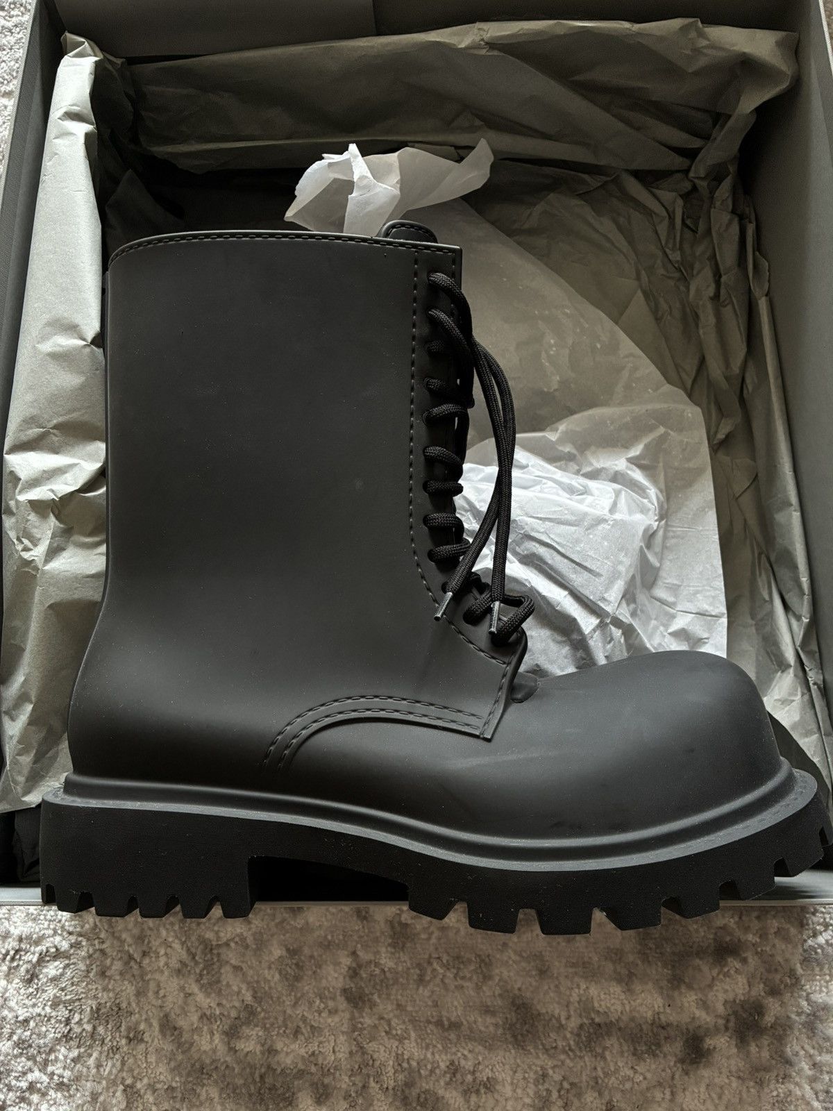 Balenciaga Balenciaga Strike Worn-Out Black Brown Boot size 43 EU