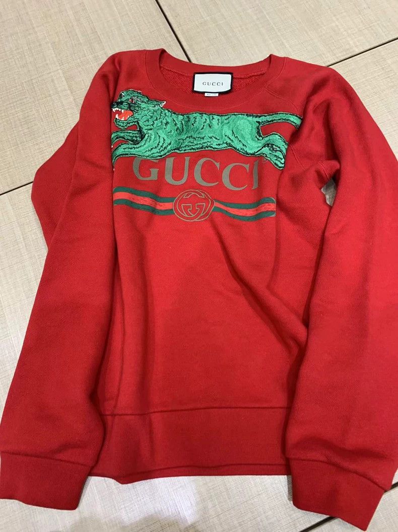 Gucci Red Sweatshirt with Green Design dmc