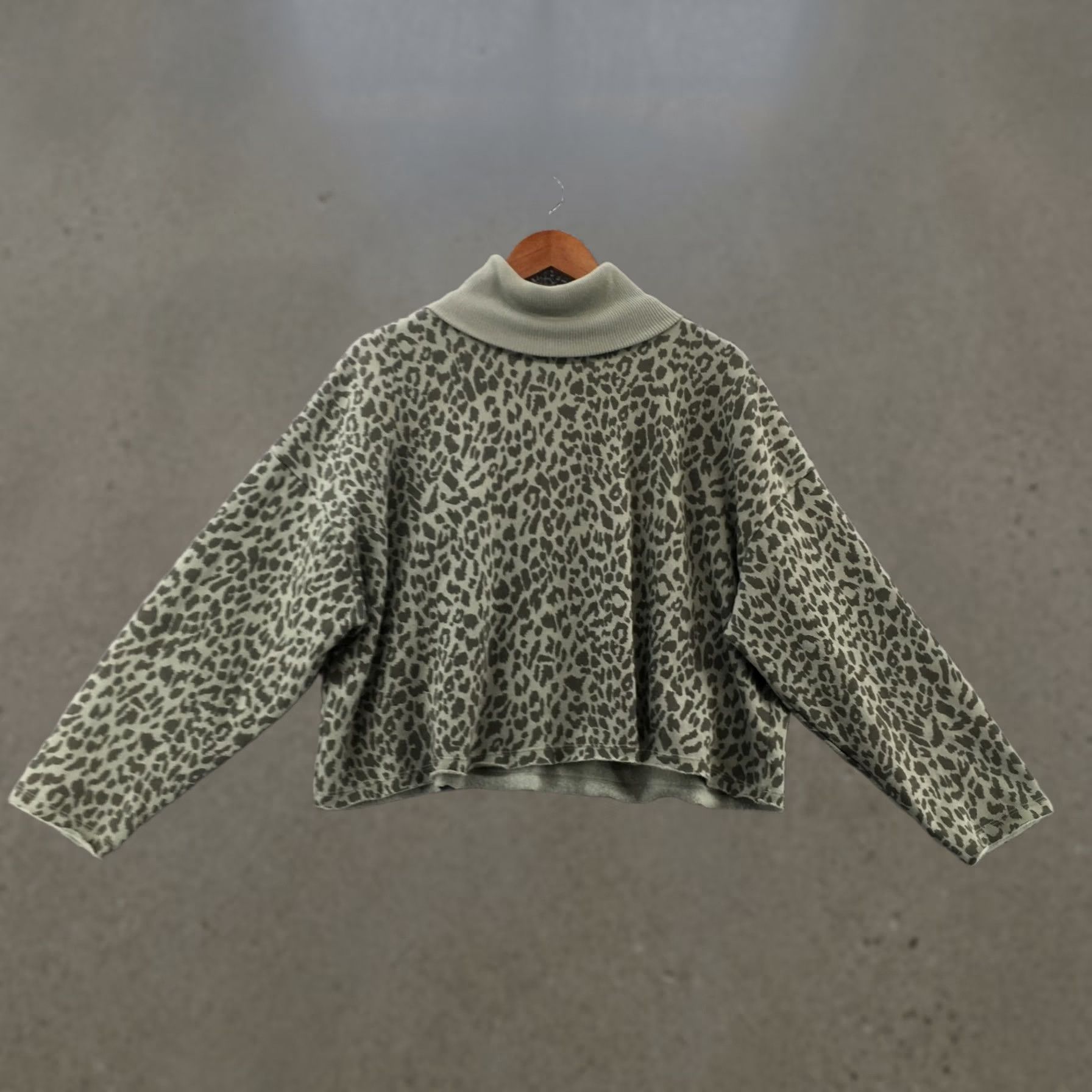 American Eagle Outfitters American Eagle Outfitters Sweatshirt Womens S Petite Green Cotton Blend Long Sleeve Pullover Turtleneck Casual Coat? Size S / US 4 / IT 40 - 1 Thumbnail