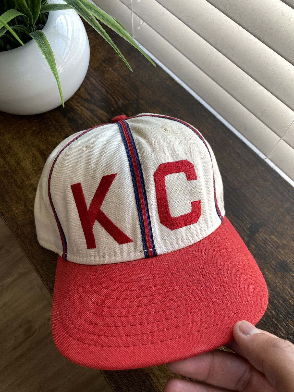 MLB Vintage 80s Kansas City Monarchs Hat Size ONE SIZE - 2 Thumbnail