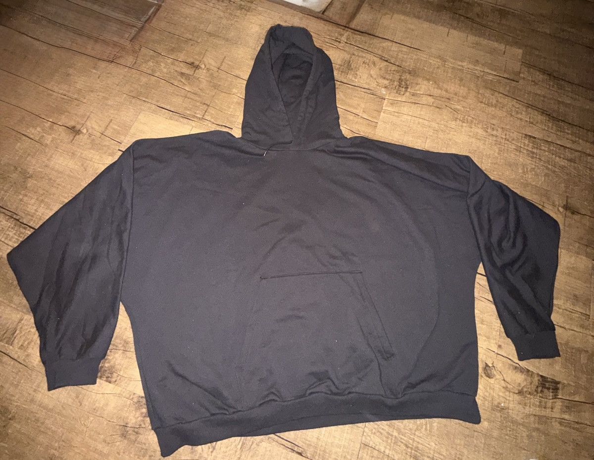 Yeezy Yeezy Season 3 Arrowhead Hoodie – Black, Size 3 Size US XL / EU 56 / 4 - 2 Thumbnail