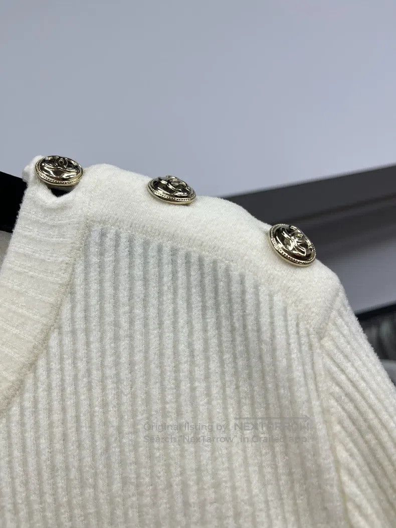 Chanel Chanel Equestrian series black and white stitching gold-bu Size XS / US 0-2 / IT 36-38 - 2 Thumbnail