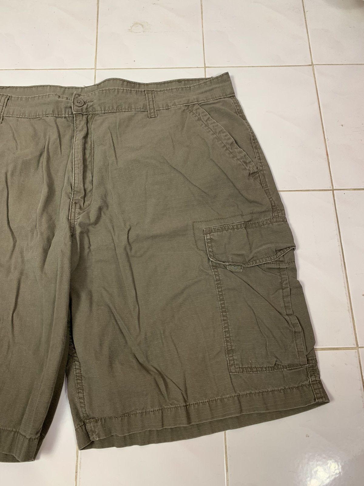 Faded Glory Steals! Faded Glory Big Size Cargo Short Pants Size US 43 - 3 Thumbnail