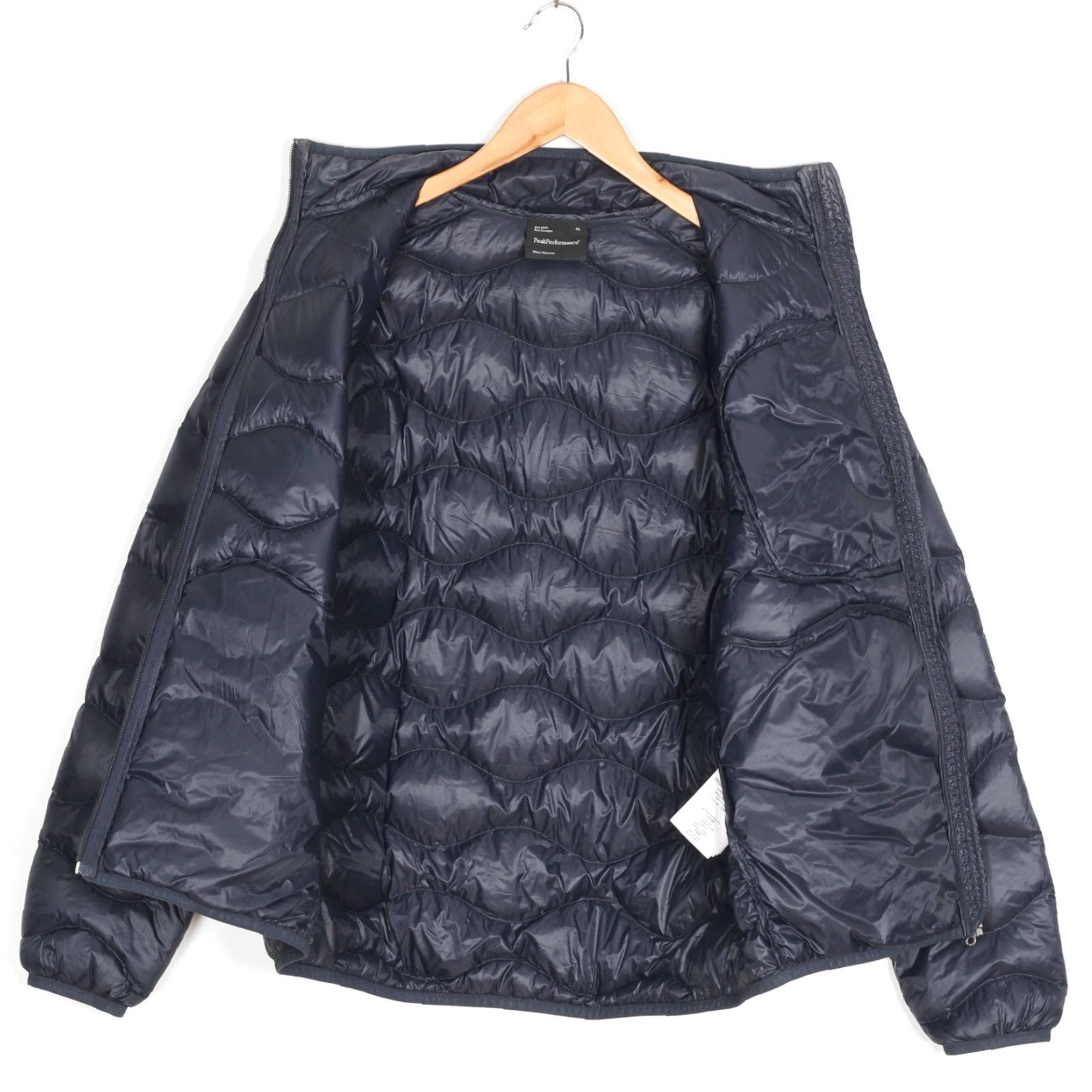 Peak Performance VINTAGE PEAK PERFORMANCE HELIUM Down Puffer Jacket Men XL MJ6441 Size US XL / EU 56 / 4 - 5 Thumbnail