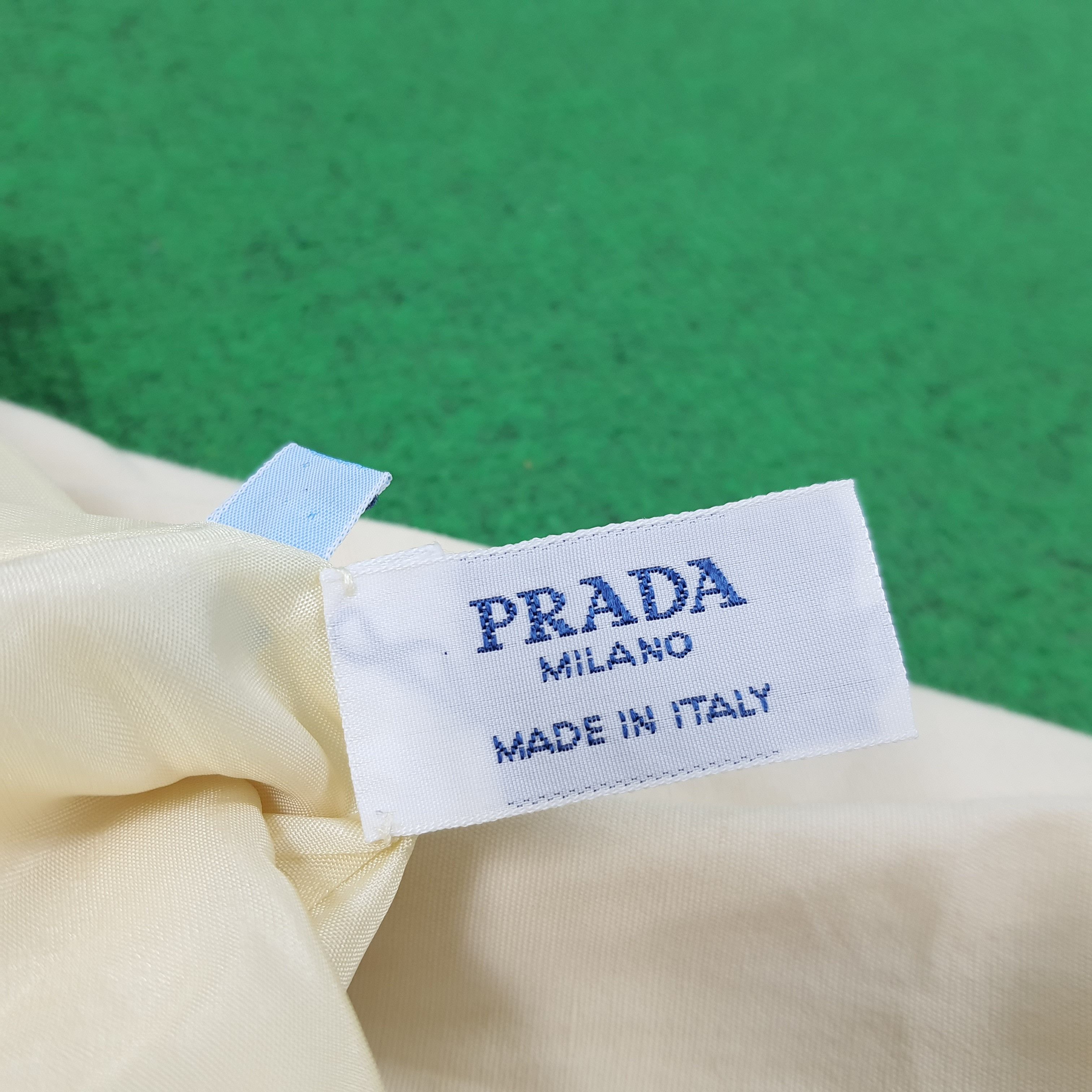 Prada × Vintage Vintage Prada Milano Luxury Brand Midi Skirts Size 25" / US 0 / IT 36 - 4 Thumbnail