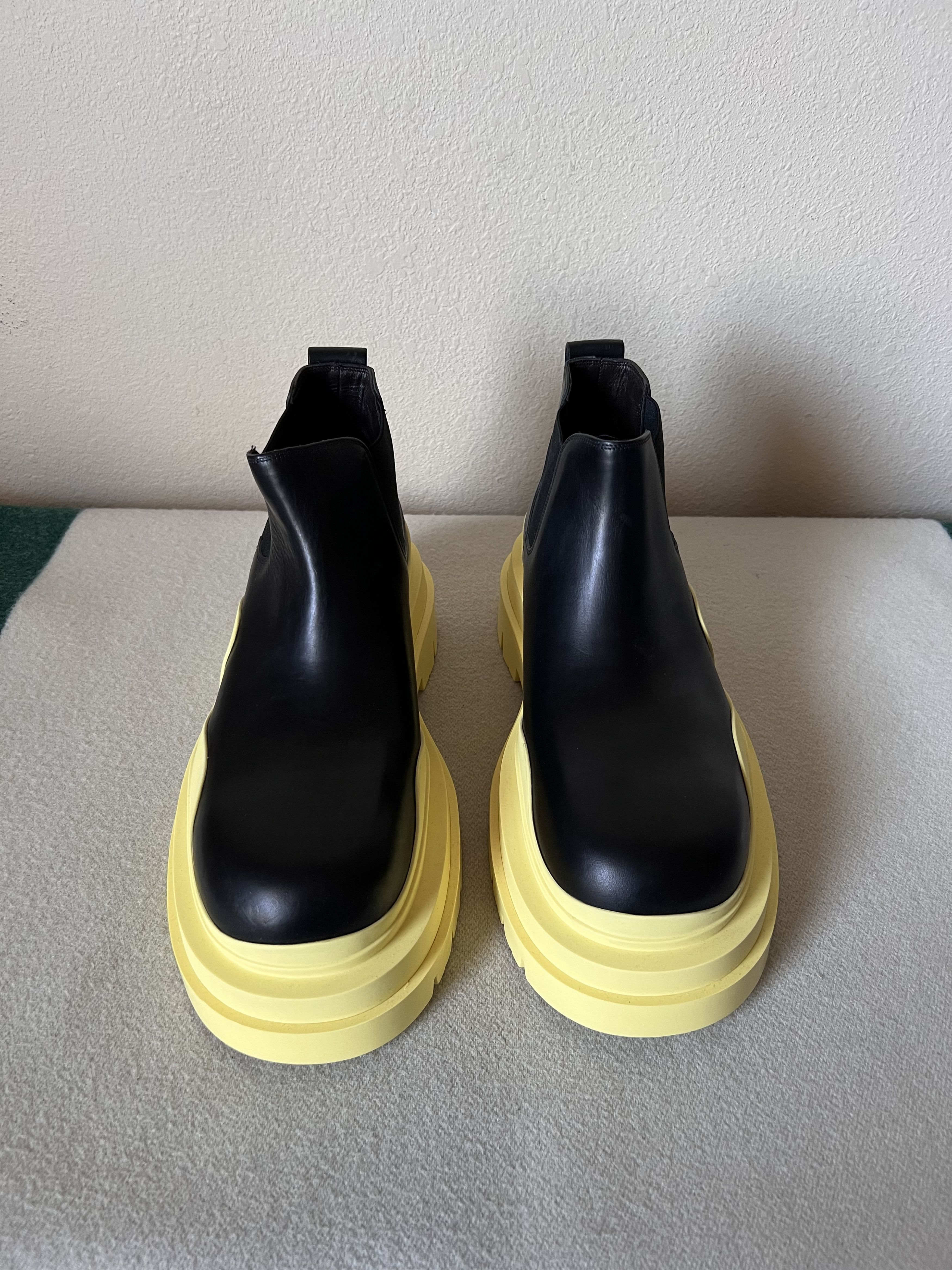 Bottega Veneta Bottega Veneta Tire Ankle Chelsea Boot in Black Lemon Size US 10 / EU 43 - 4 Thumbnail
