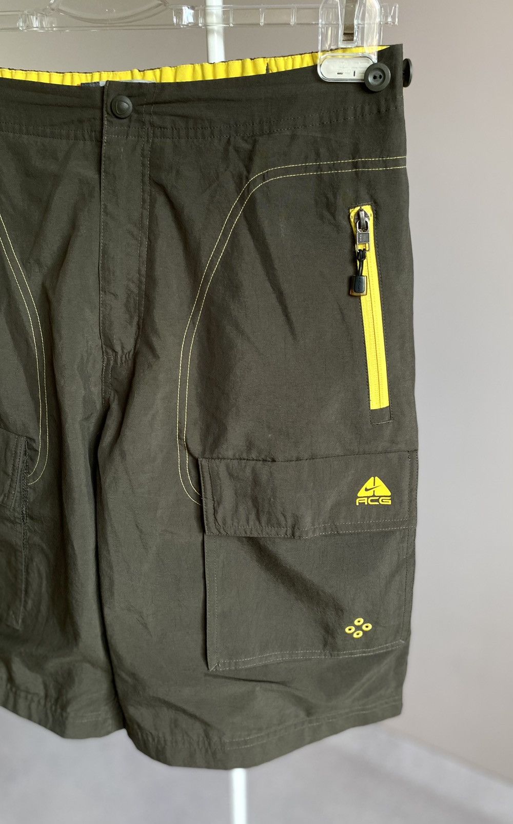 Nike ACG Vintage Nike ACG Cargo Shorts Size US 32 / EU 48 - 5 Thumbnail