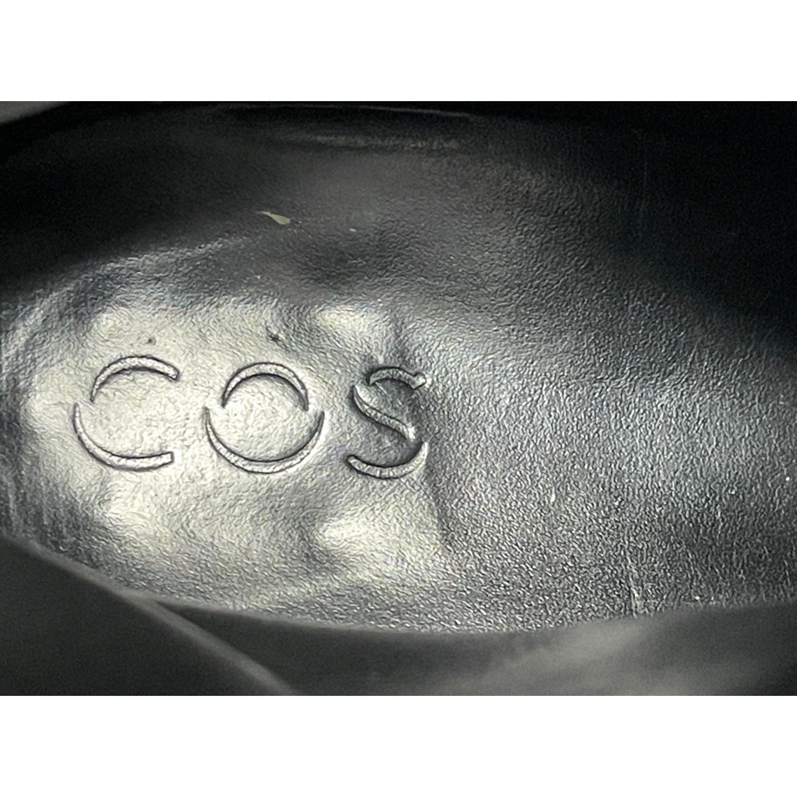 Cos COS Leather Chelsea Boots Ankle Women 9.5 Black Chelsea Boots Cos Leather Black 9.5 Womens Size US 9.5 / IT 39.5 - 7 Thumbnail